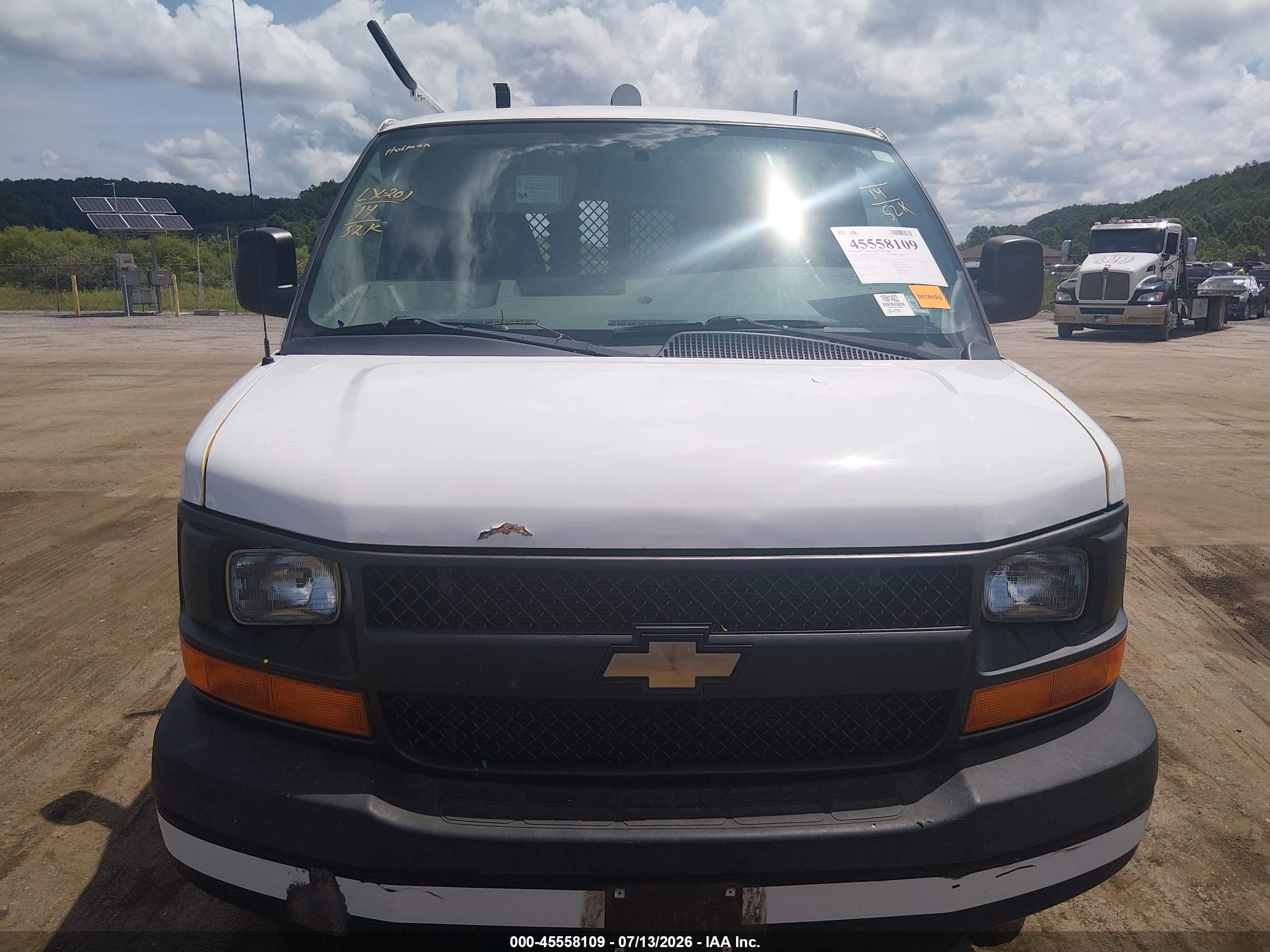 2014 Chevrolet Express 1500 Work Van White vin: 1GCSGAFX8E1197032