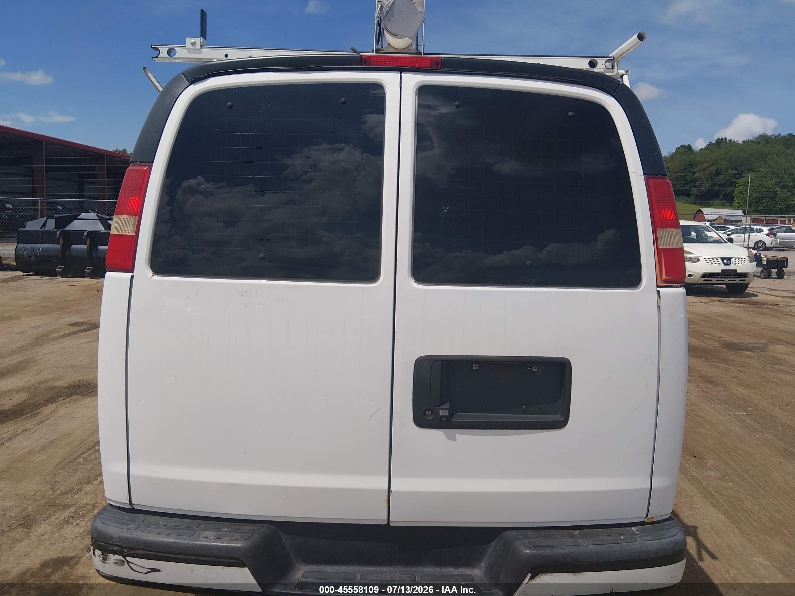 2014 Chevrolet Express 1500 Work Van White vin: 1GCSGAFX8E1197032