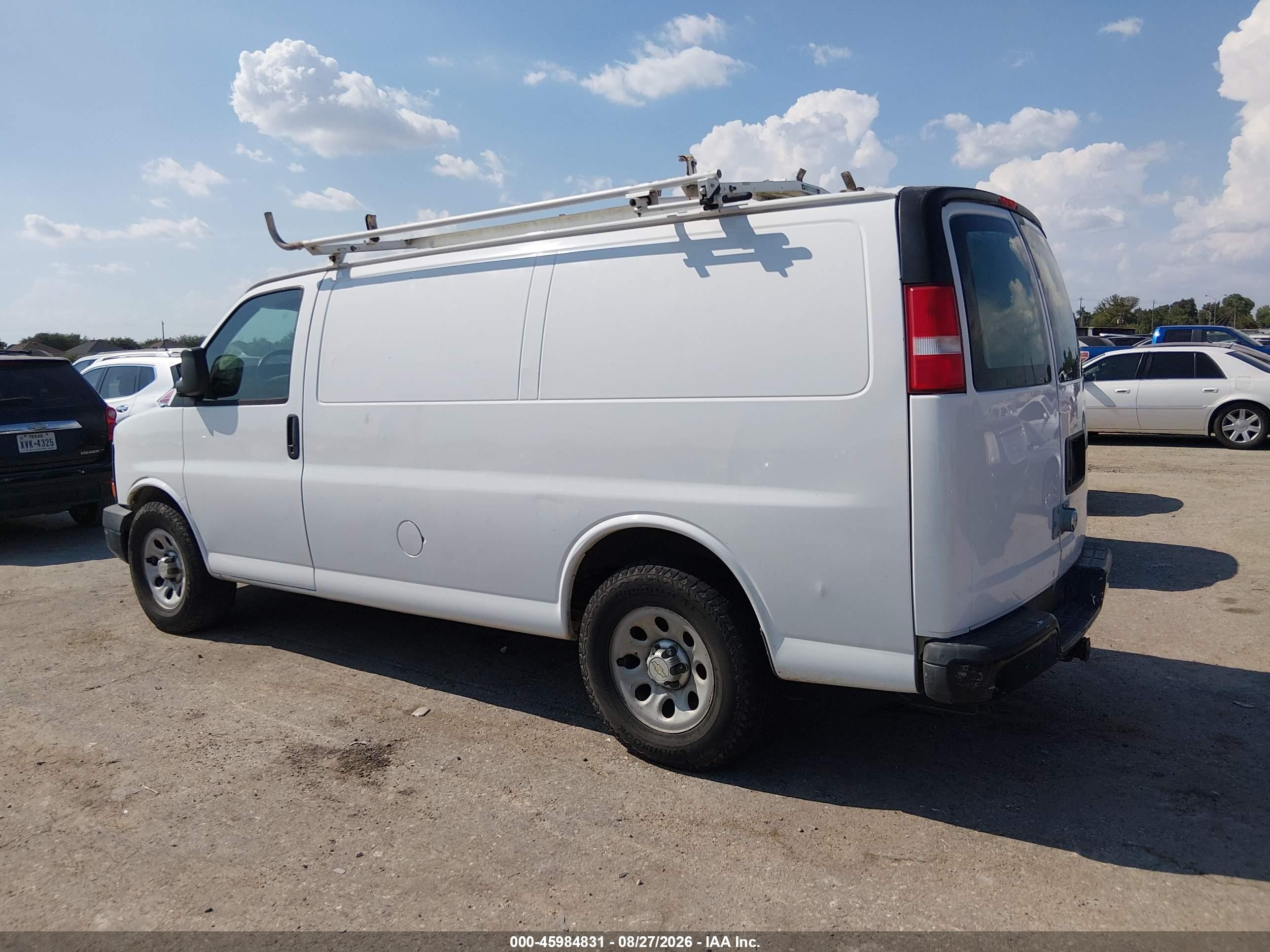 2012 Chevrolet Express 1500 Work Van Белый vin: 1GCSGAFX9C1134924