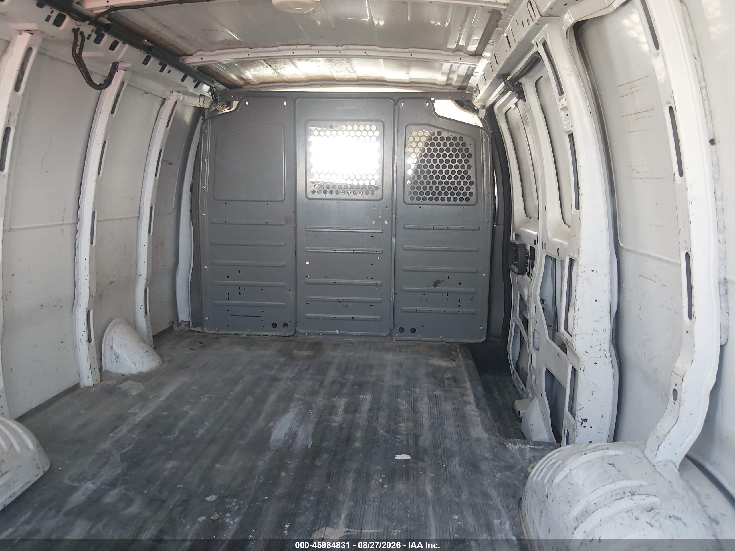 2012 Chevrolet Express 1500 Work Van Белый vin: 1GCSGAFX9C1134924