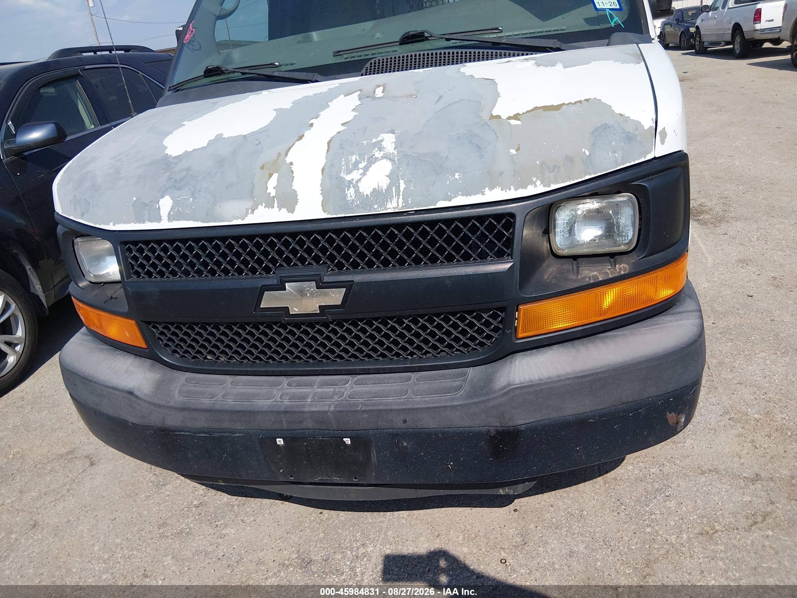 2012 Chevrolet Express 1500 Work Van Белый vin: 1GCSGAFX9C1134924
