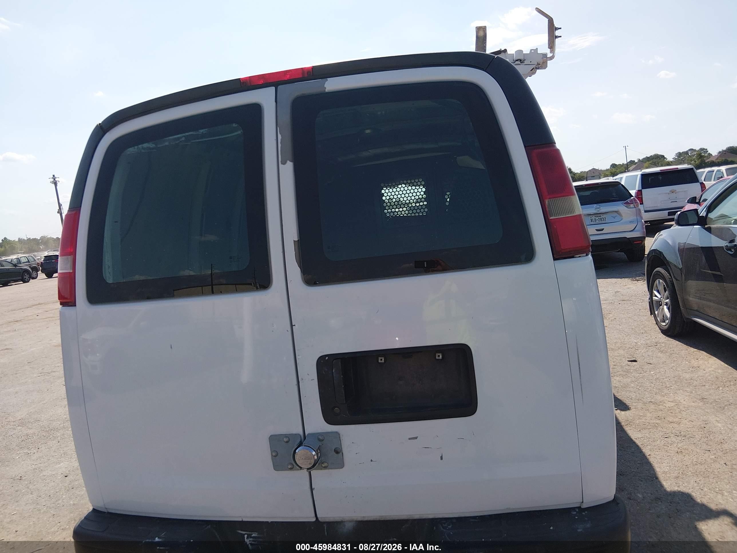 2012 Chevrolet Express 1500 Work Van Белый vin: 1GCSGAFX9C1134924