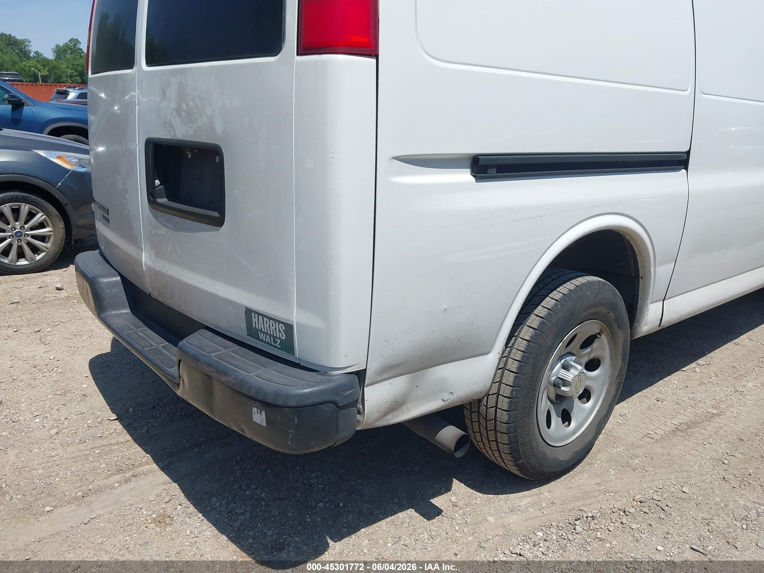 2014 Chevrolet Express 1500 Work Van White vin: 1GCSGAFX9E1158174
