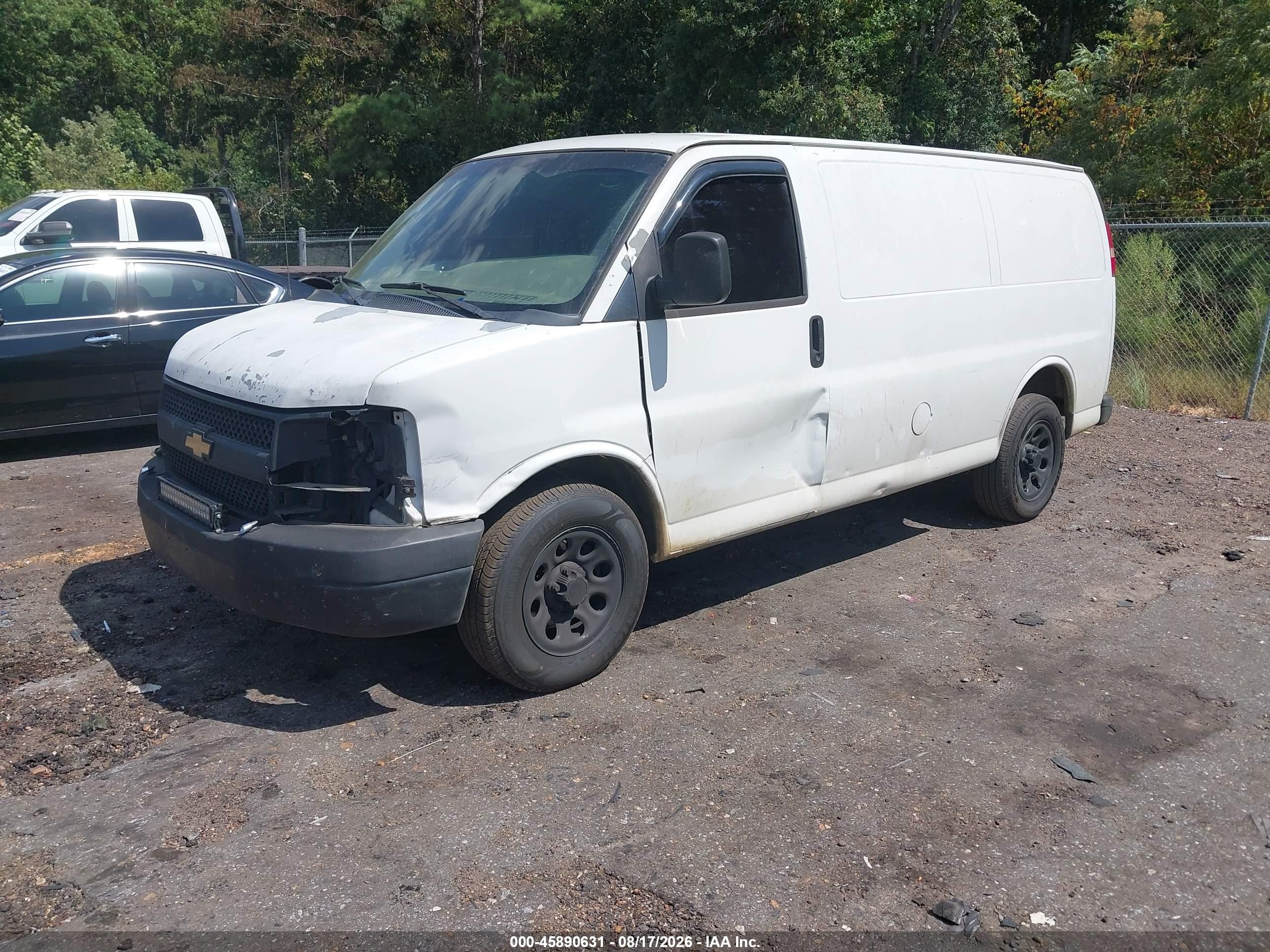 2012 Chevrolet Express 1500 Work Van White vin: 1GCSGAFXXC1144653