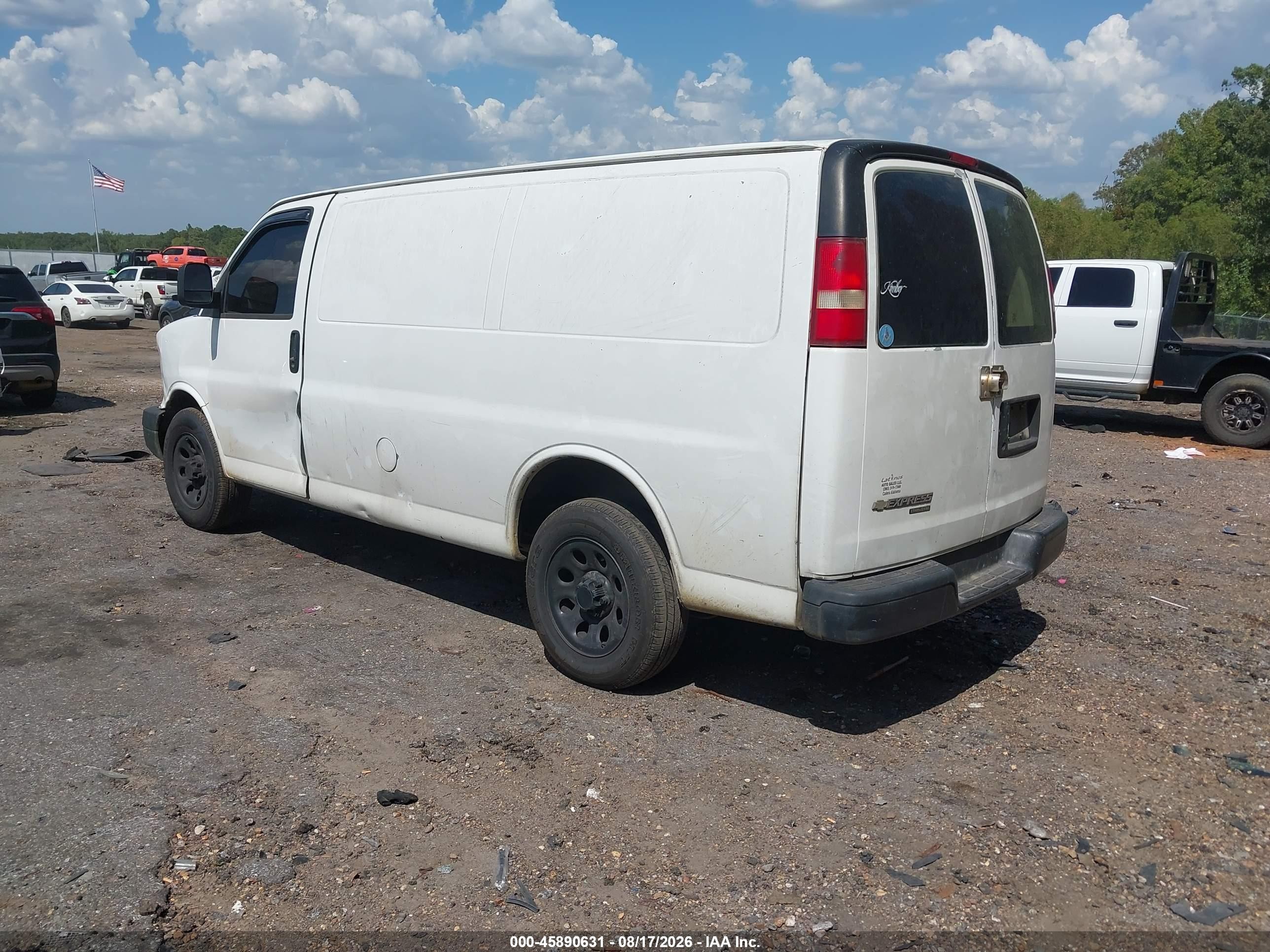2012 Chevrolet Express 1500 Work Van White vin: 1GCSGAFXXC1144653