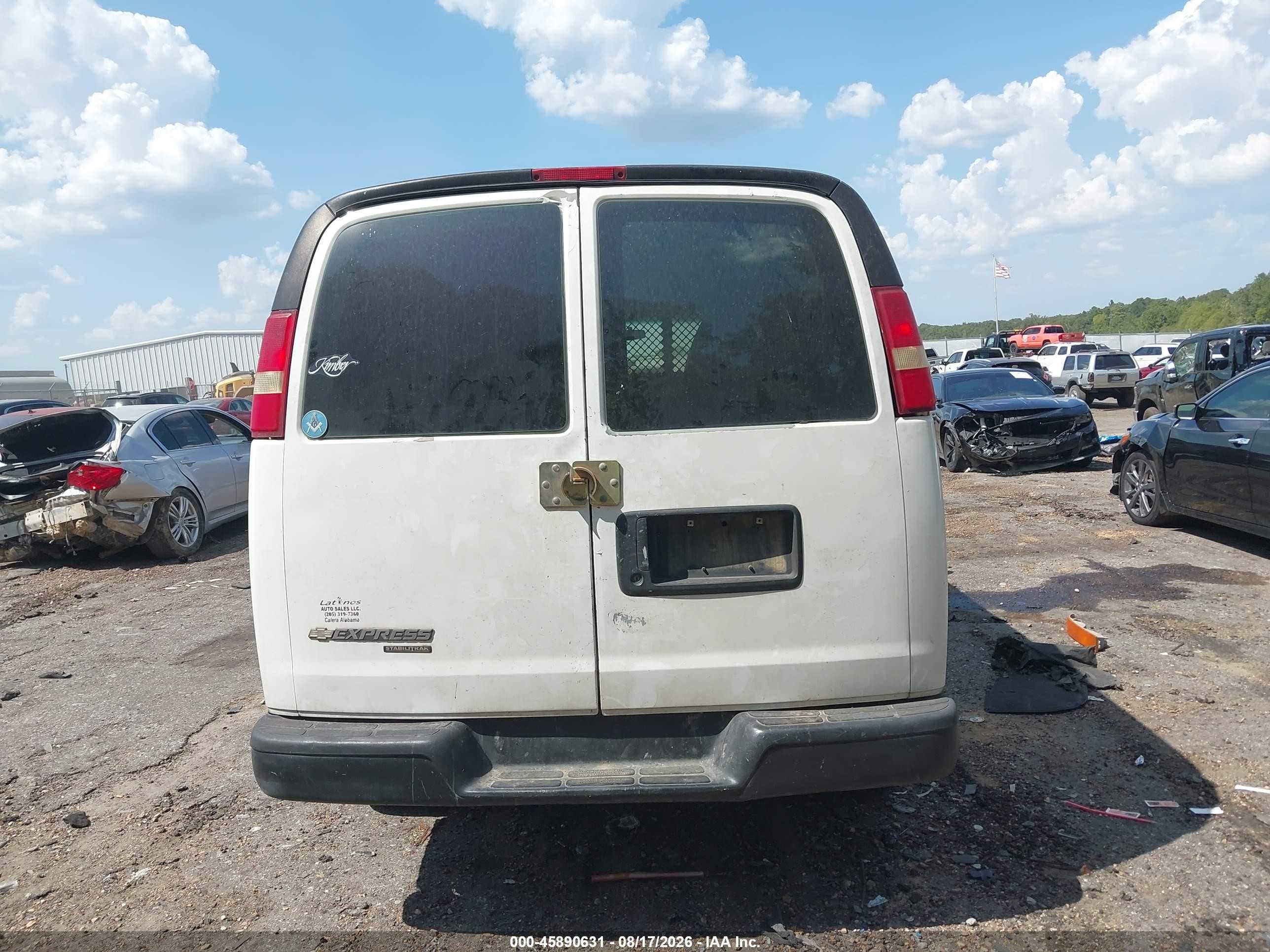 2012 Chevrolet Express 1500 Work Van White vin: 1GCSGAFXXC1144653