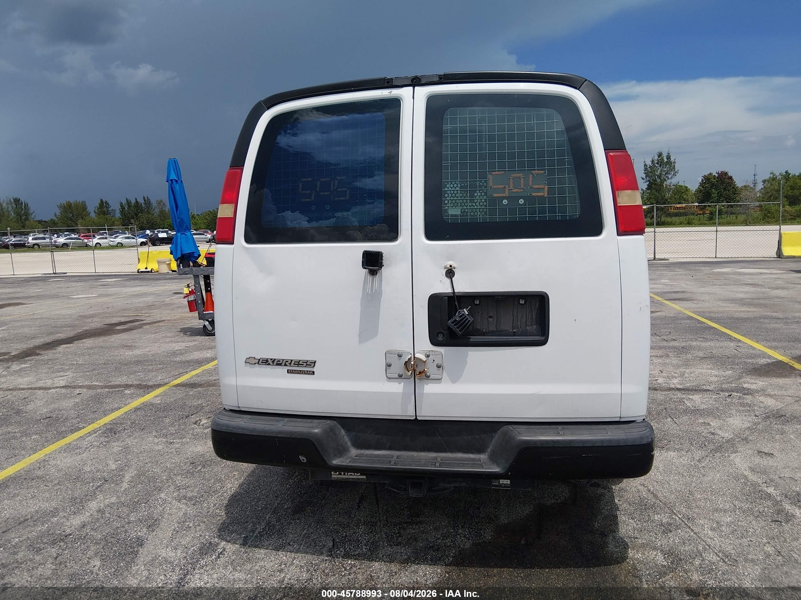 2014 Chevrolet Express 1500 Work Van White vin: 1GCSGAFXXE1143084
