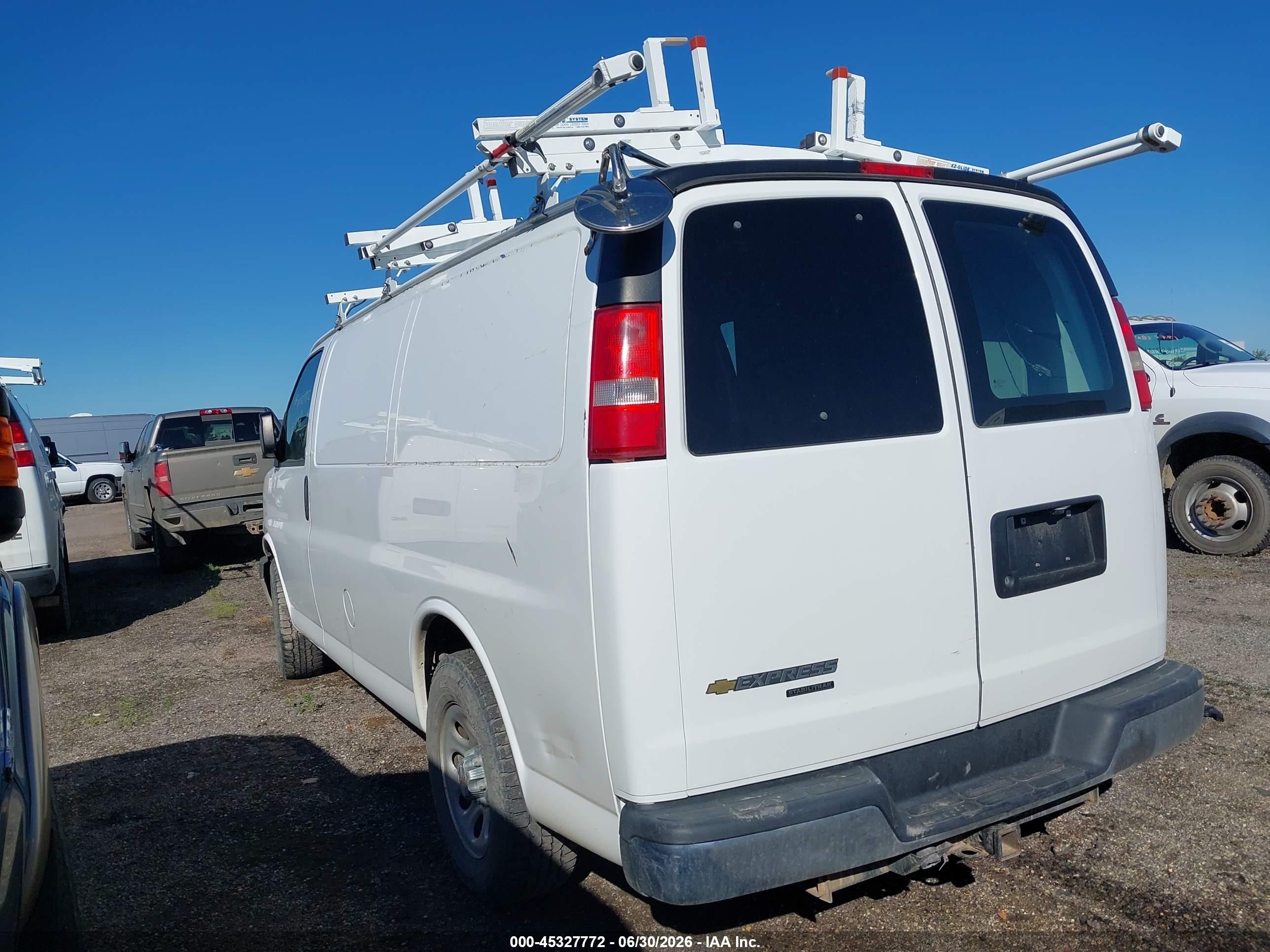 2013 Chevrolet Express 1500 Work Van Белый vin: 1GCSHAF43D1176154