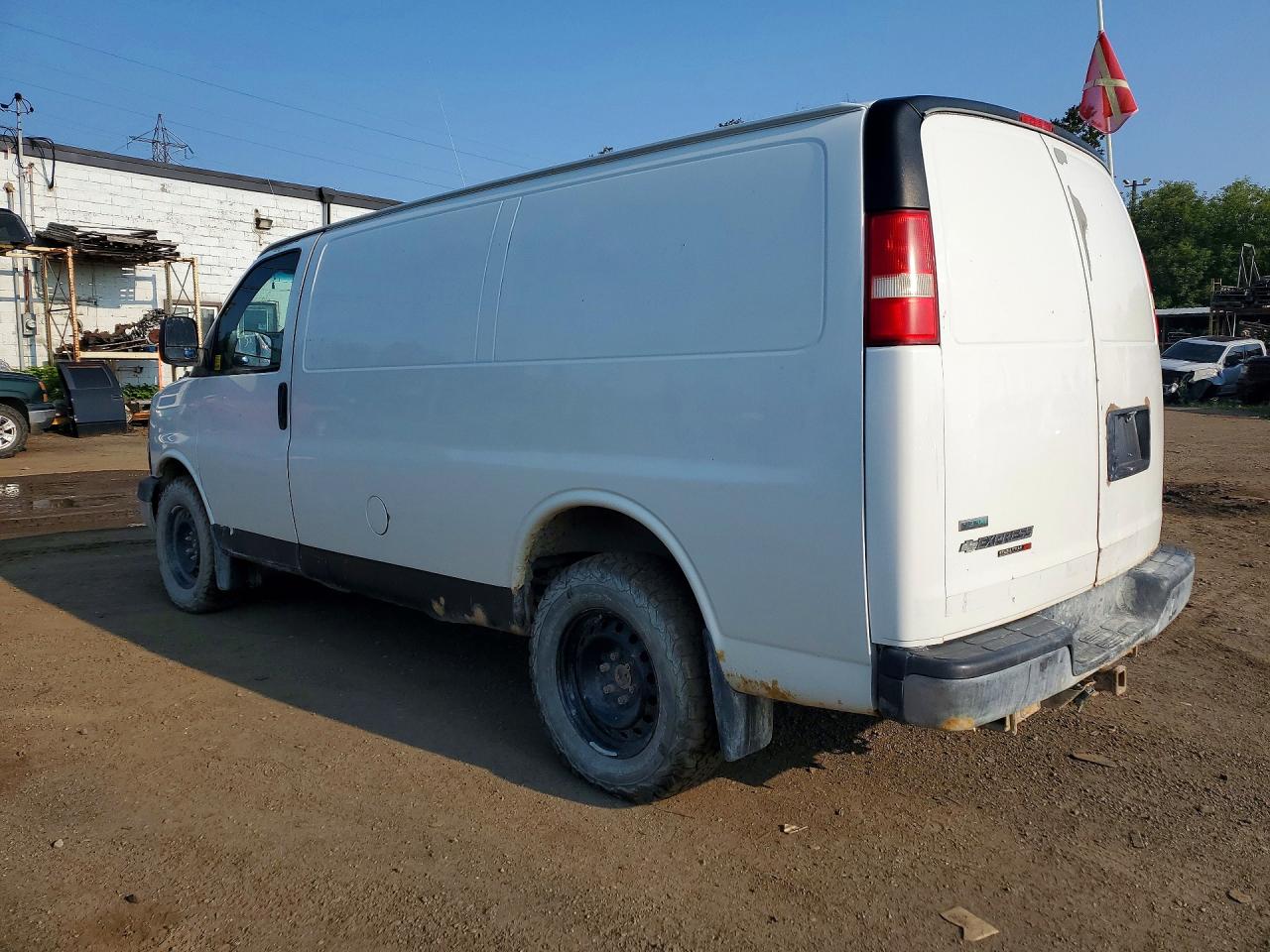 2012 Chevrolet Express G1500 White vin: 1GCSHAF48C1122444