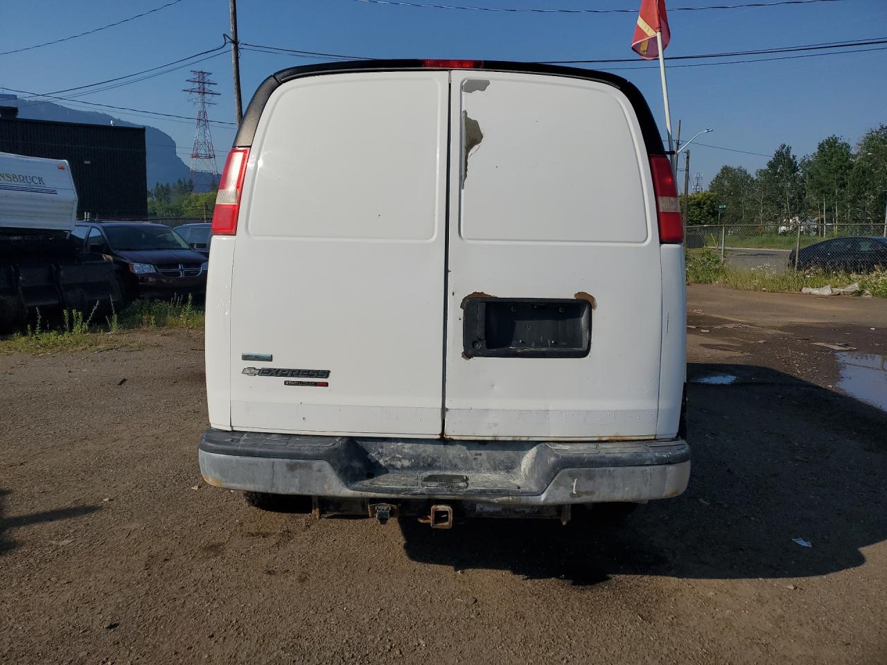 2012 Chevrolet Express G1500 White vin: 1GCSHAF48C1122444 Damage: Right Rear Cargo Door, Dent(S) W/ Paint Dmg, > 12 Inches