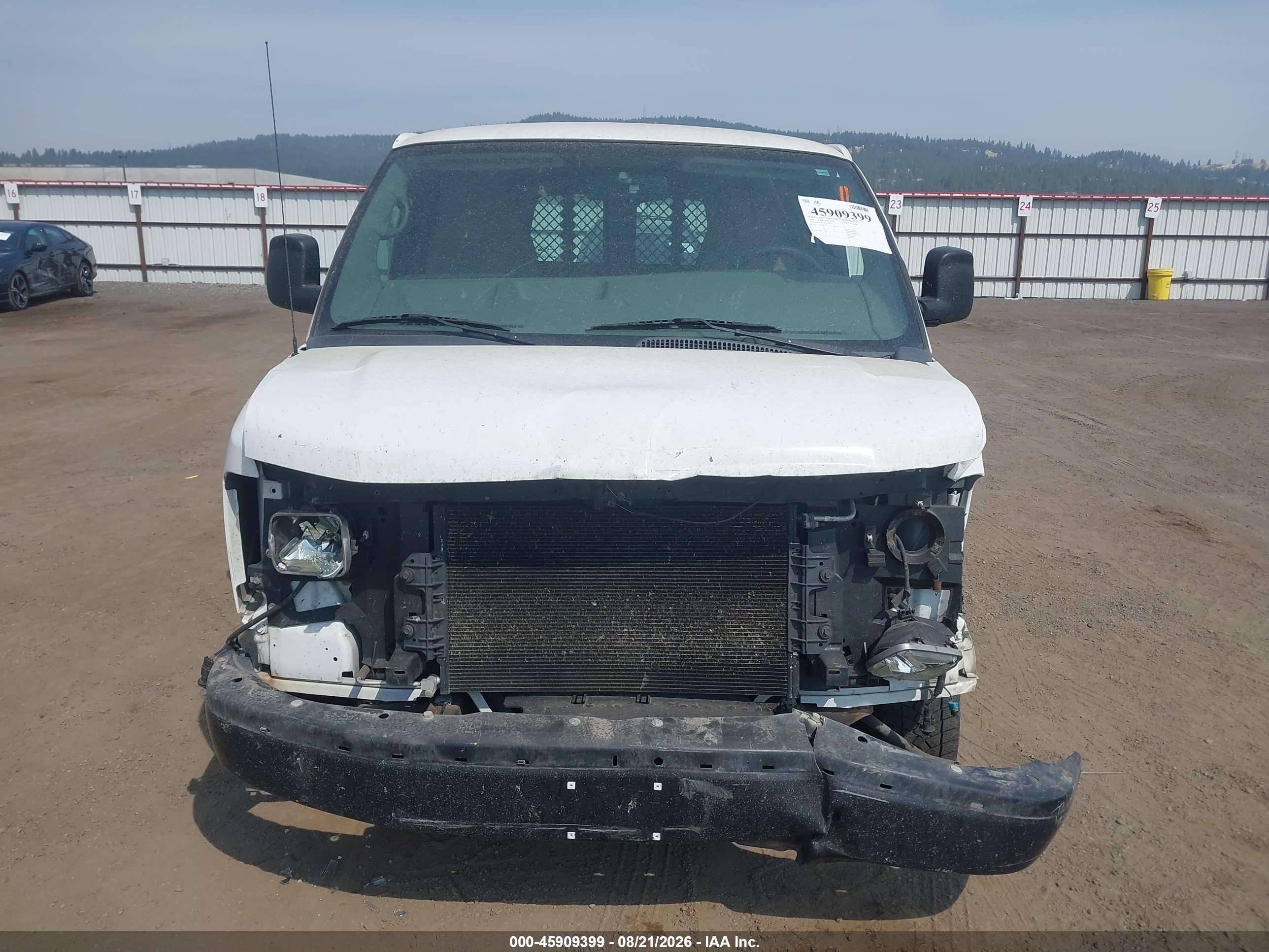 2012 Chevrolet Express 1500 Work Van White vin: 1GCSHAF48C1183003