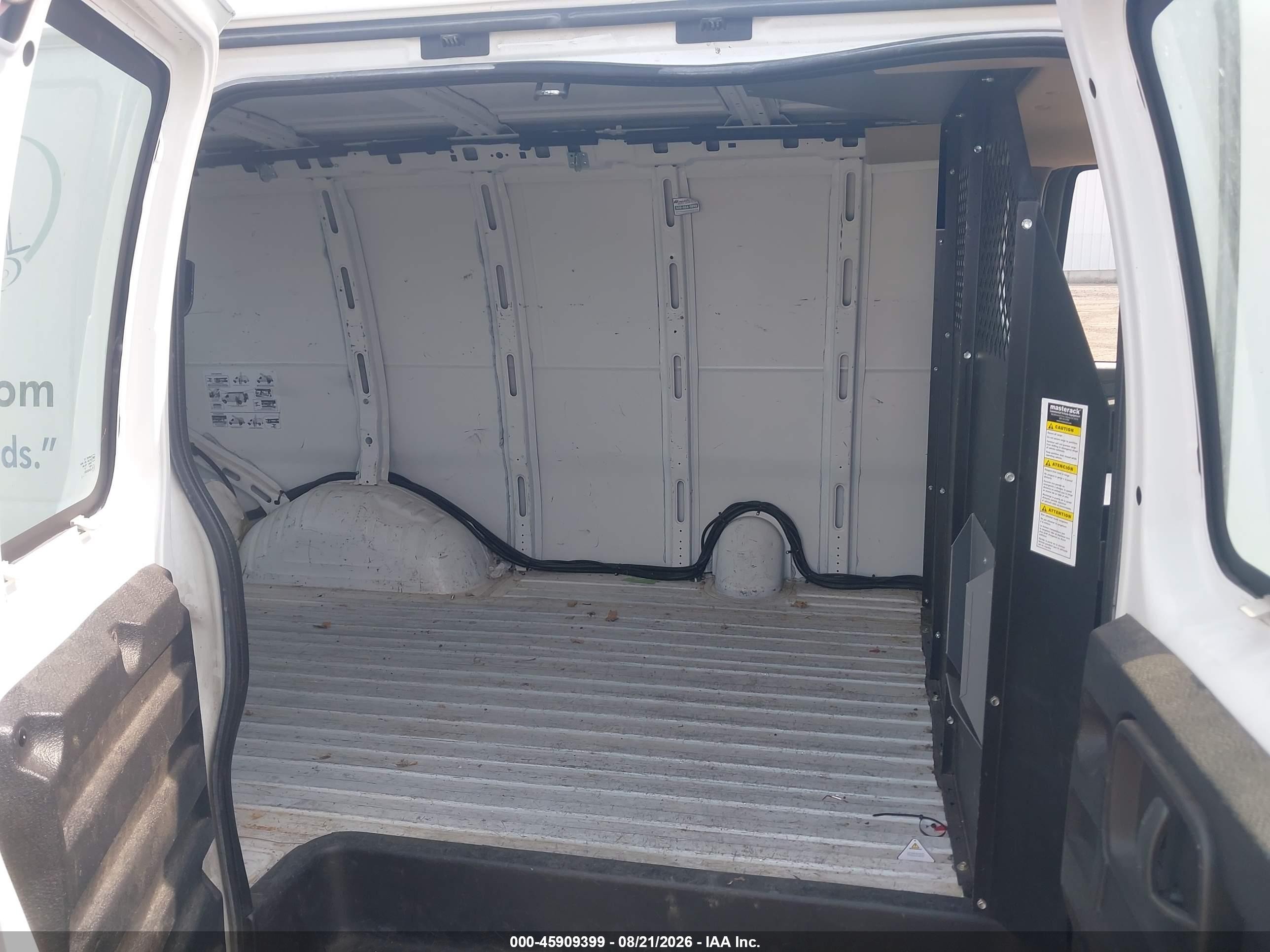 2012 Chevrolet Express 1500 Work Van White vin: 1GCSHAF48C1183003