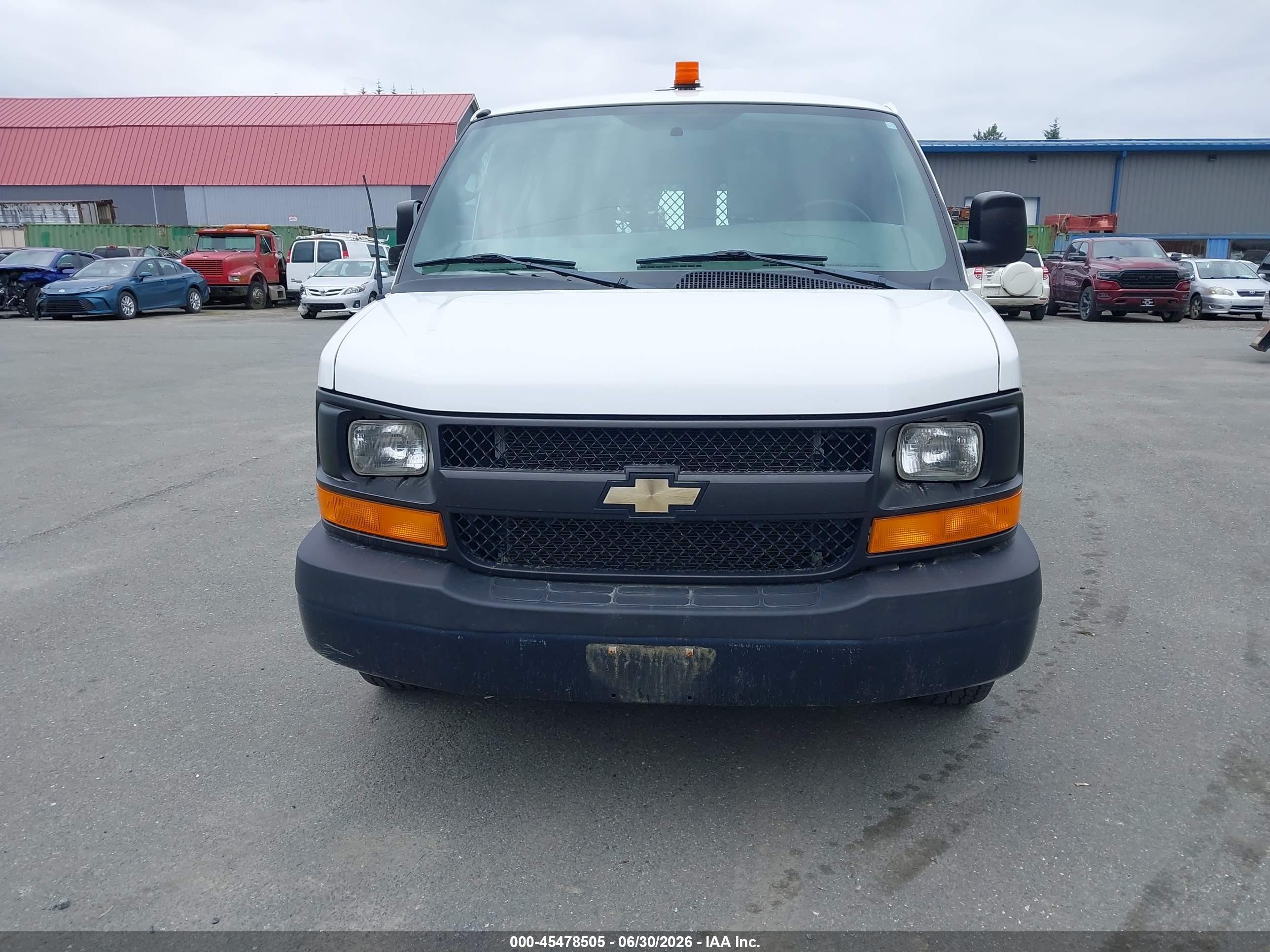 2014 Chevrolet Express 1500 Work Van White vin: 1GCSHAF48E1187121