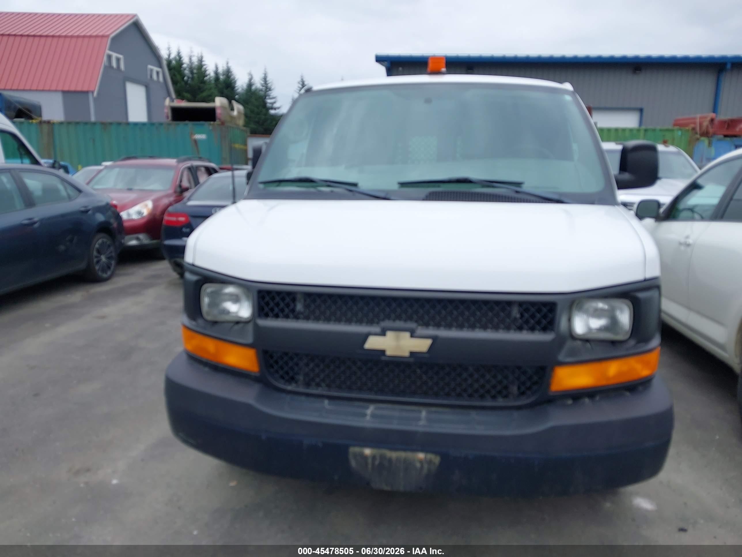 2014 Chevrolet Express 1500 Work Van White vin: 1GCSHAF48E1187121