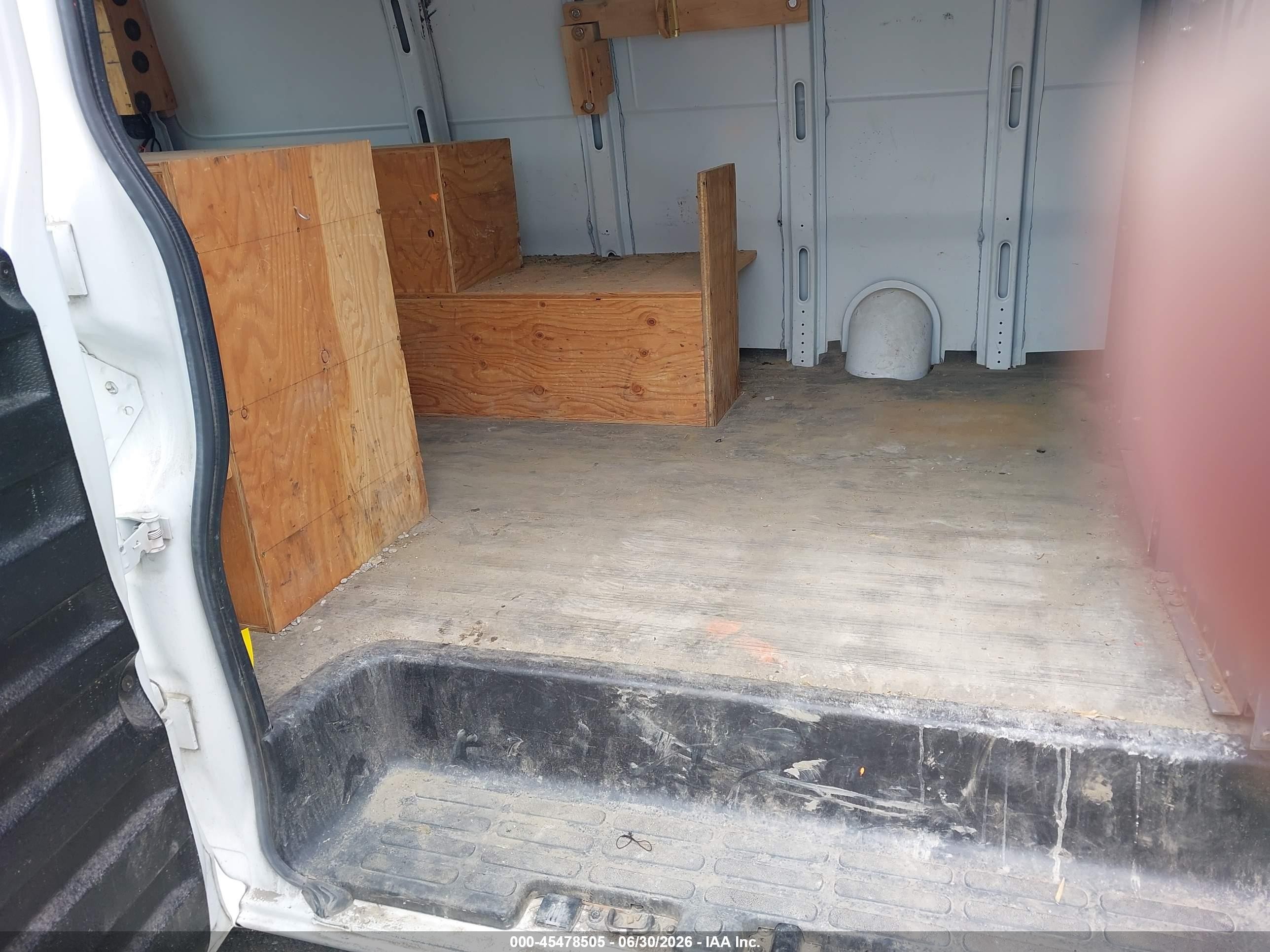 2014 Chevrolet Express 1500 Work Van White vin: 1GCSHAF48E1187121