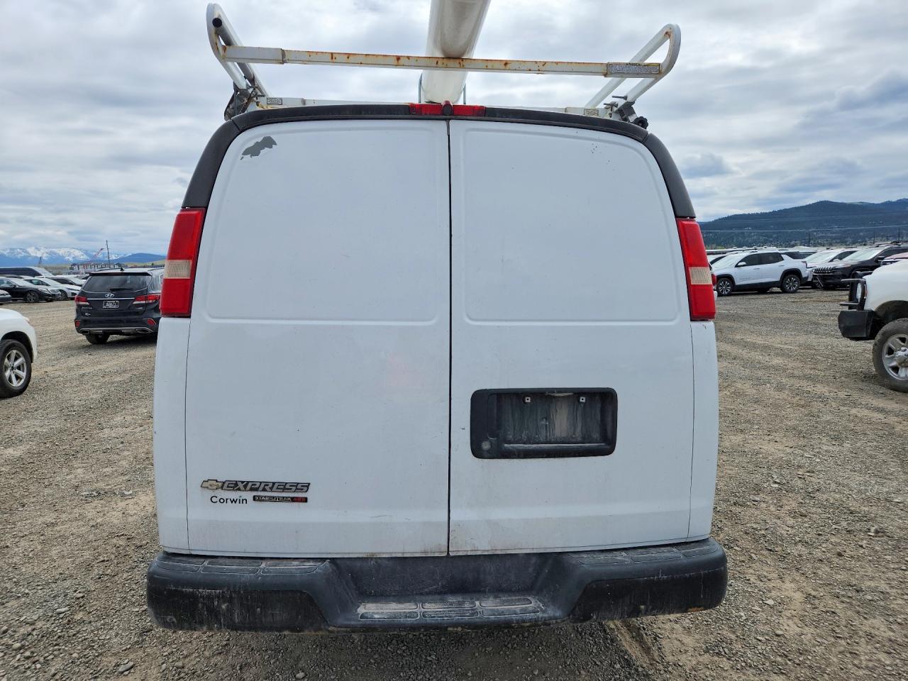 2013 Chevrolet Express G1500 White vin: 1GCSHAF4XD1137724