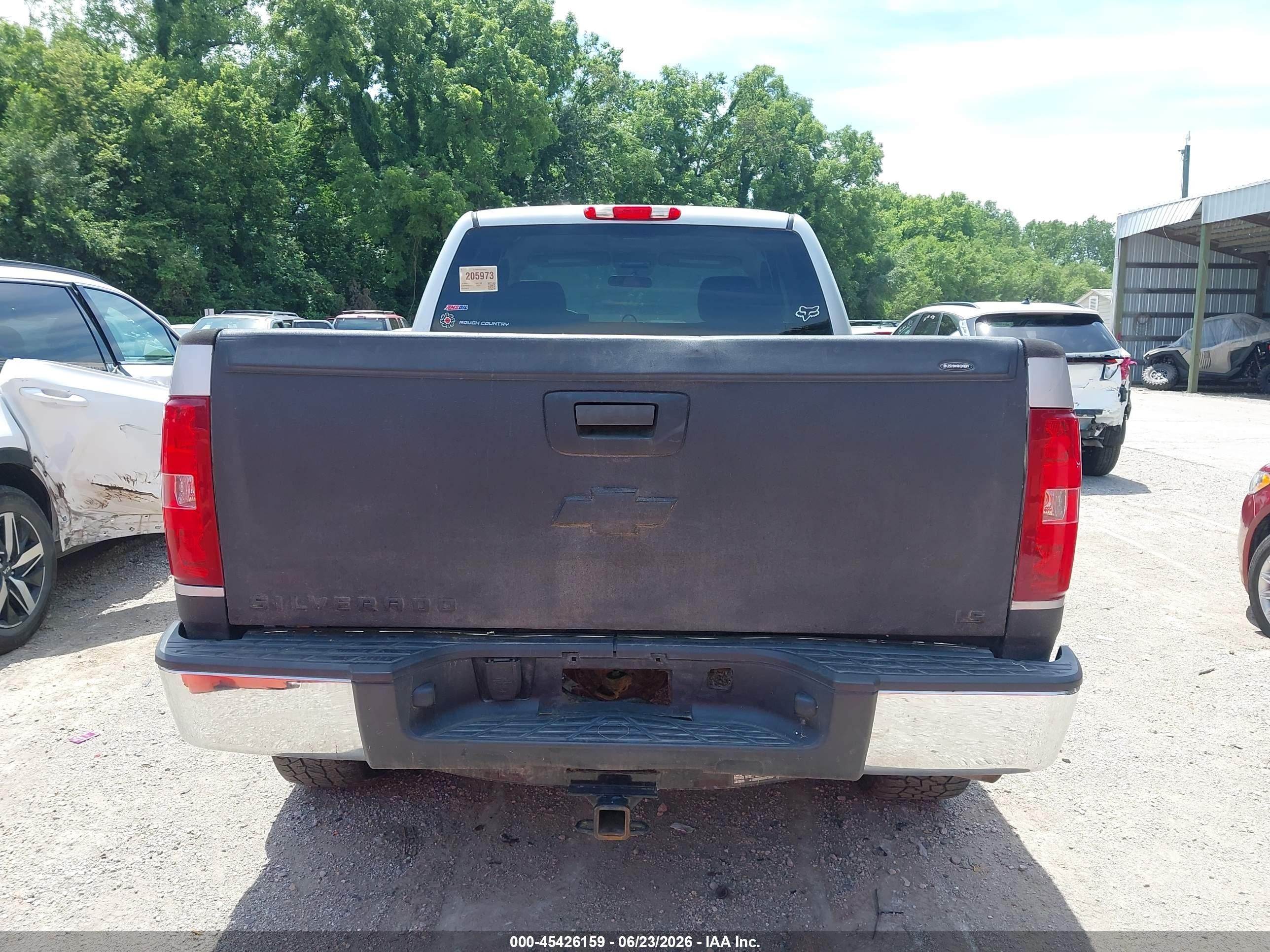 2010 Chevrolet Silverado 1500 Work Truck Silver vin: 1GCSKPEA2AZ290204