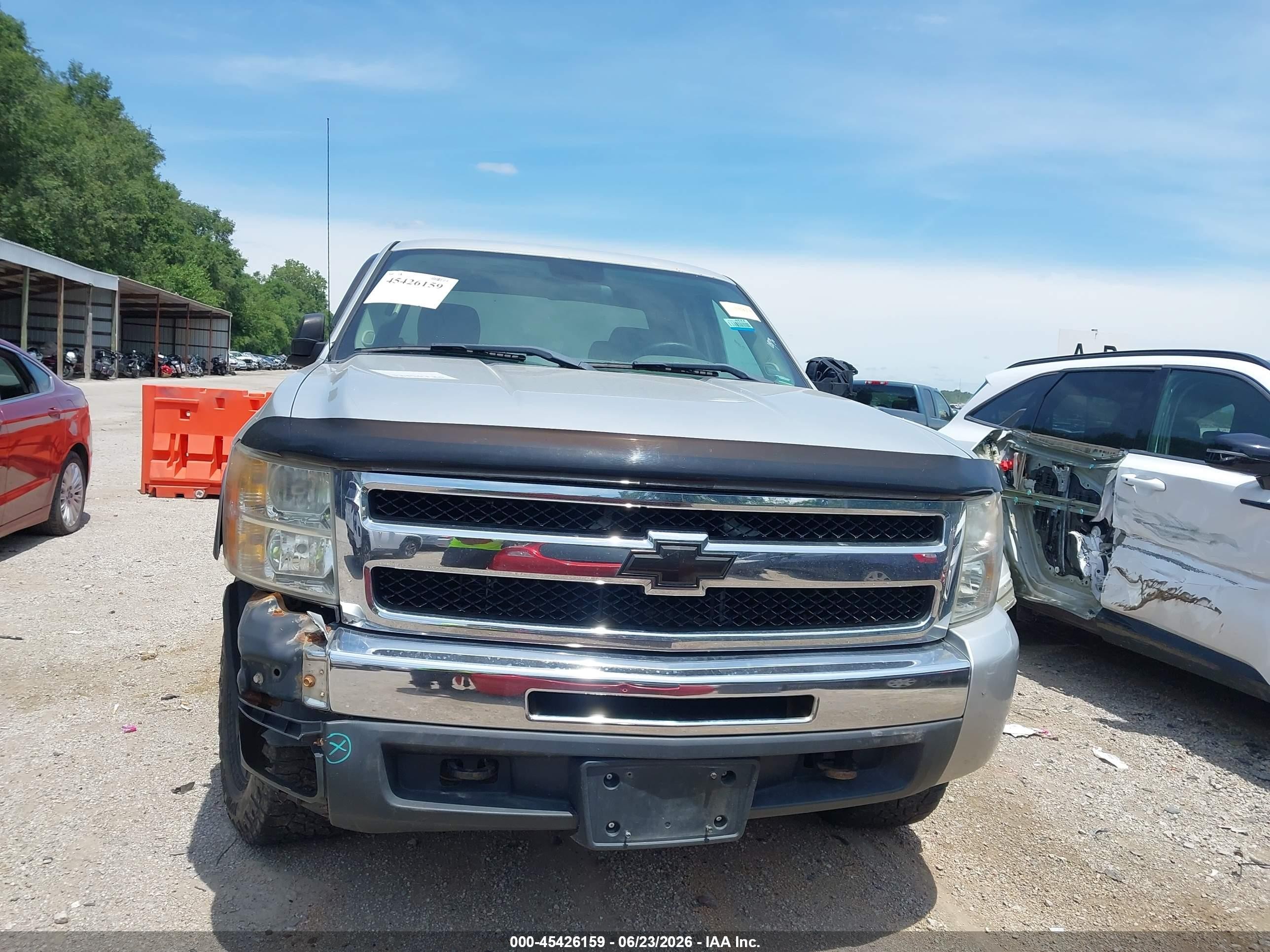 2010 Chevrolet Silverado 1500 Work Truck Silver vin: 1GCSKPEA2AZ290204