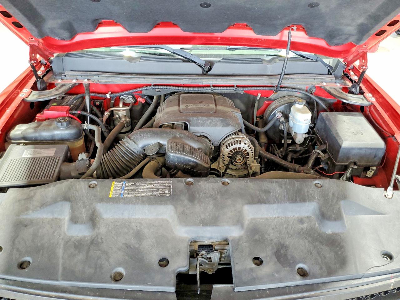 2010 Chevrolet Silverado K1500 Red vin: 1GCSKPEA8AZ184422