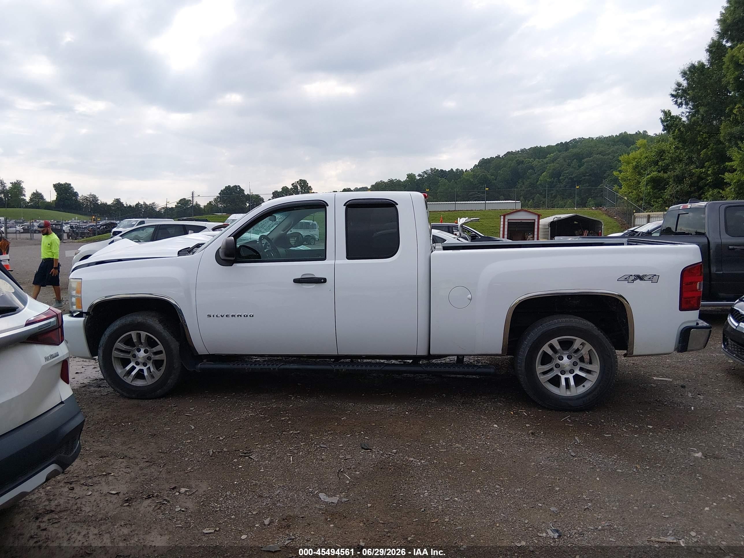 2010 Chevrolet Silverado 1500 Work Truck Белый vin: 1GCSKPEAXAZ188617