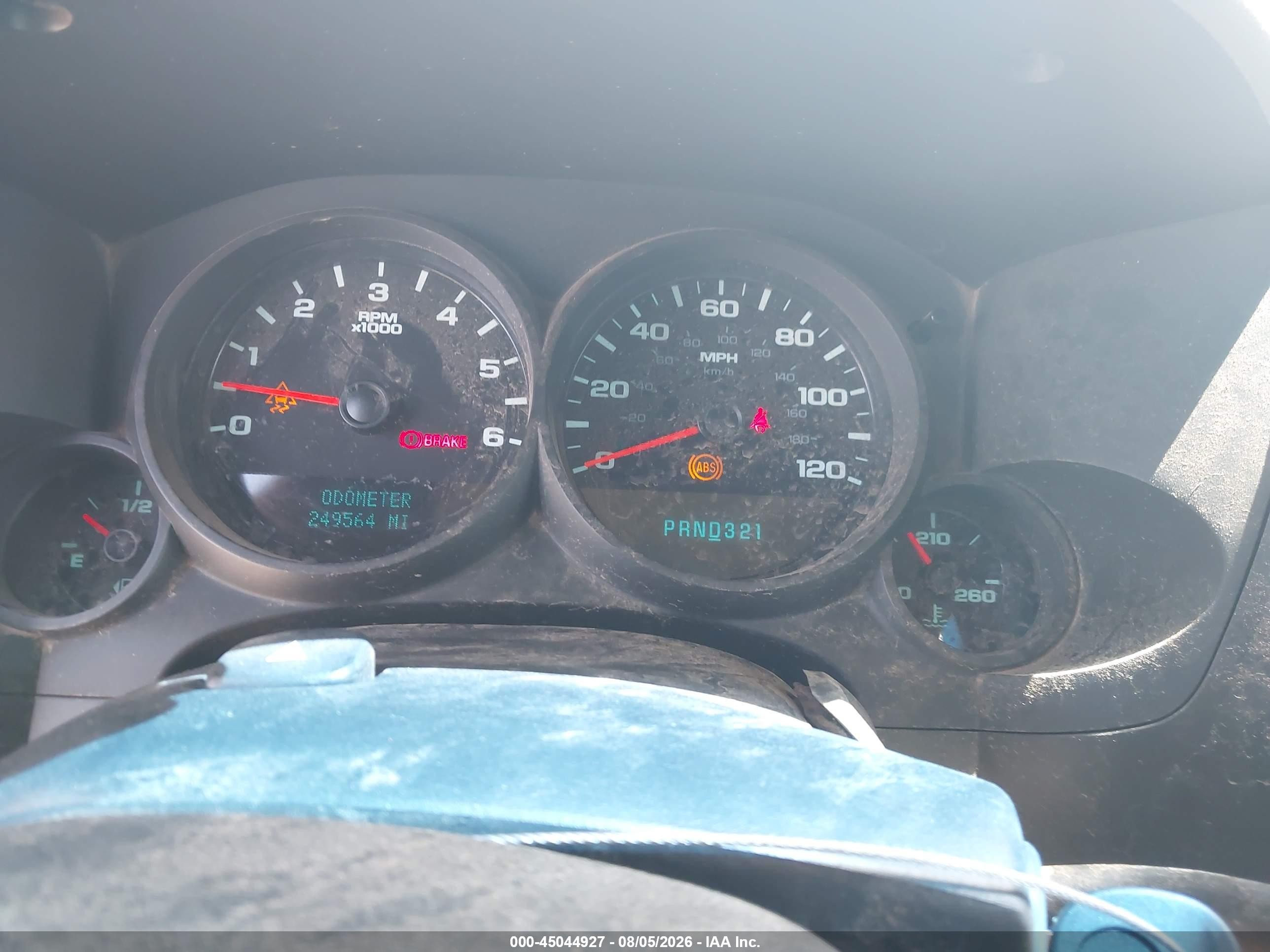 2010 Chevrolet Silverado 1500 Work Truck White vin: 1GCSKPEAXAZ241543