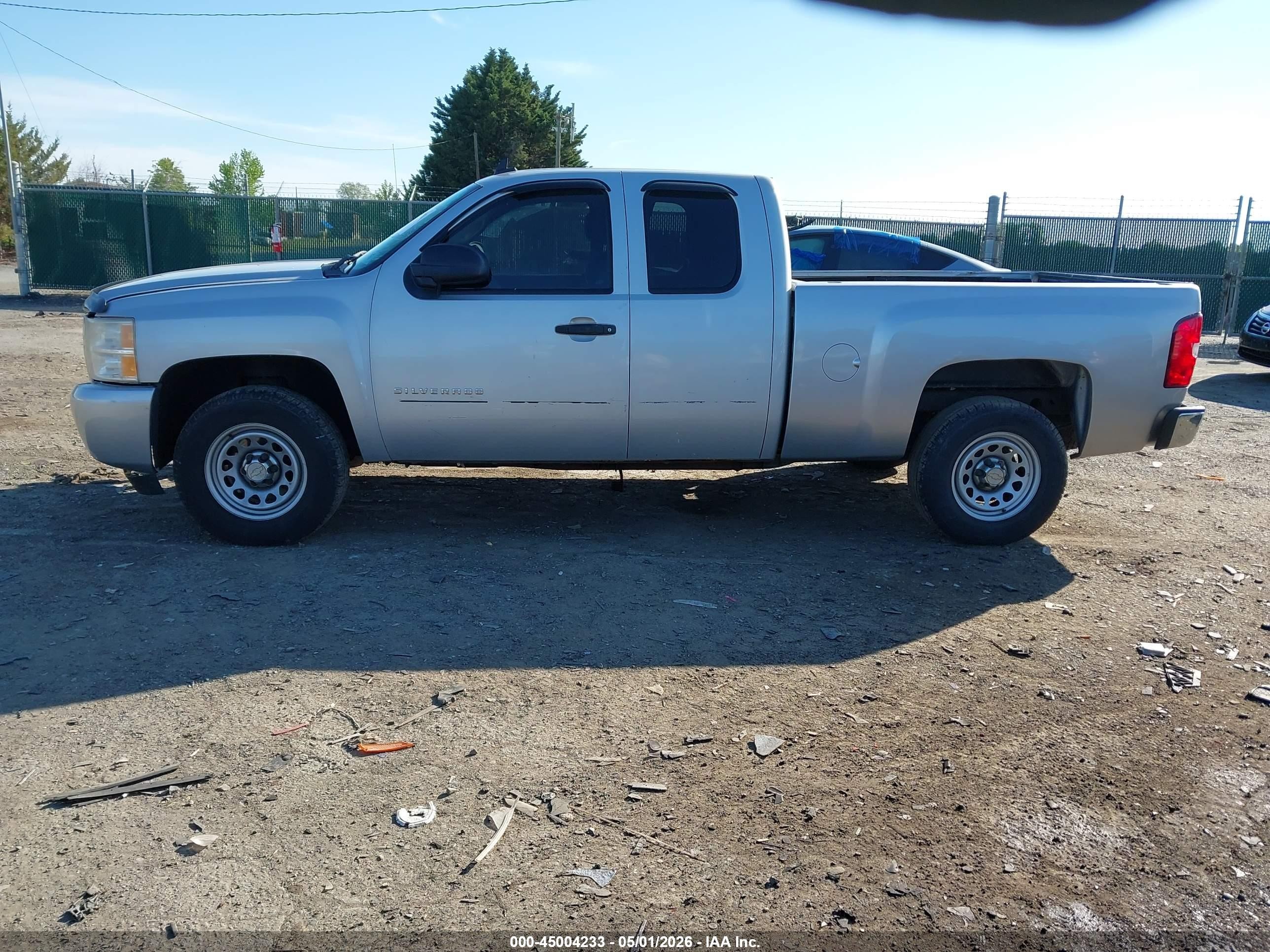 2010 Chevrolet Silverado 1500 Ls Silver vin: 1GCSKREA0AZ205453
