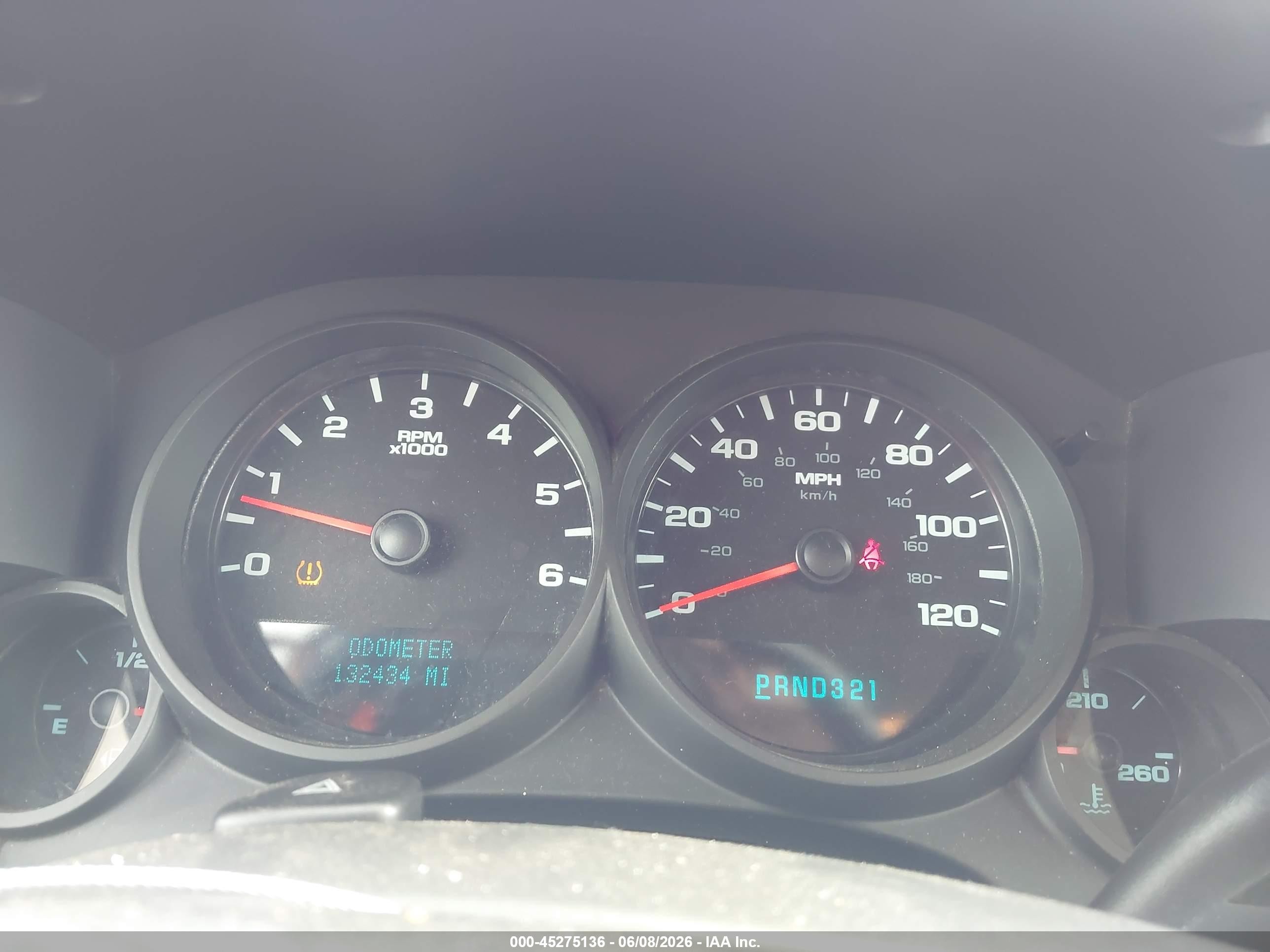 2010 Chevrolet Silverado 1500 Ls White vin: 1GCSKREA0AZ240767