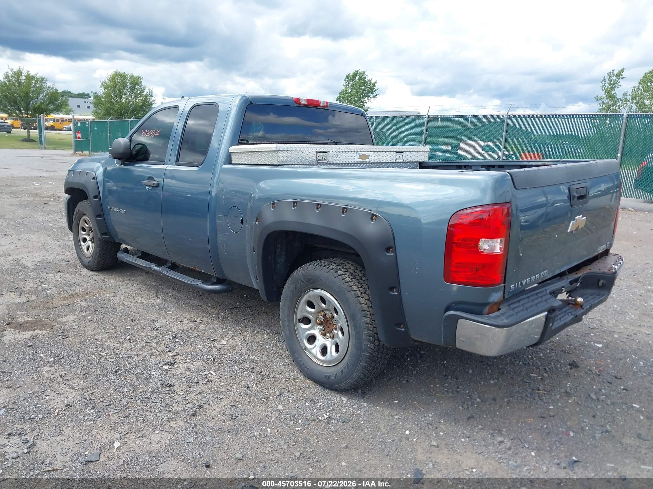 2010 Chevrolet Silverado 1500 Ls Blue vin: 1GCSKREA9AZ147522