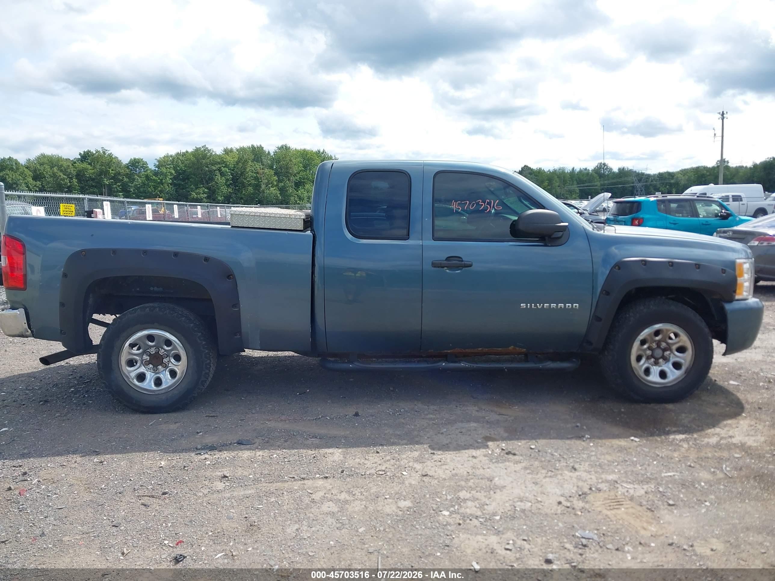 2010 Chevrolet Silverado 1500 Ls Blue vin: 1GCSKREA9AZ147522