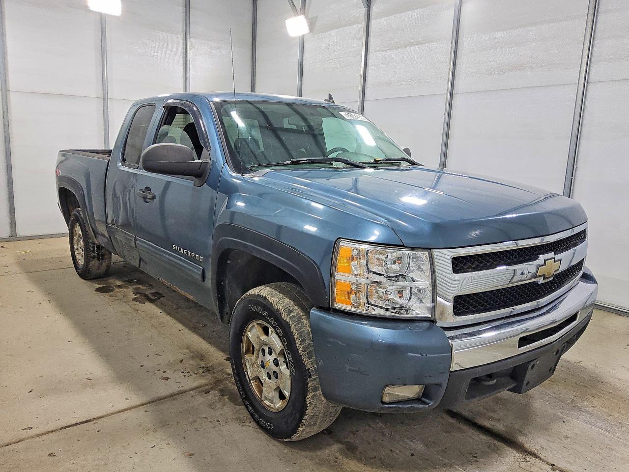 2010 Chevrolet Silverado K1500 Lt Blue vin: 1GCSKSE30AZ152357