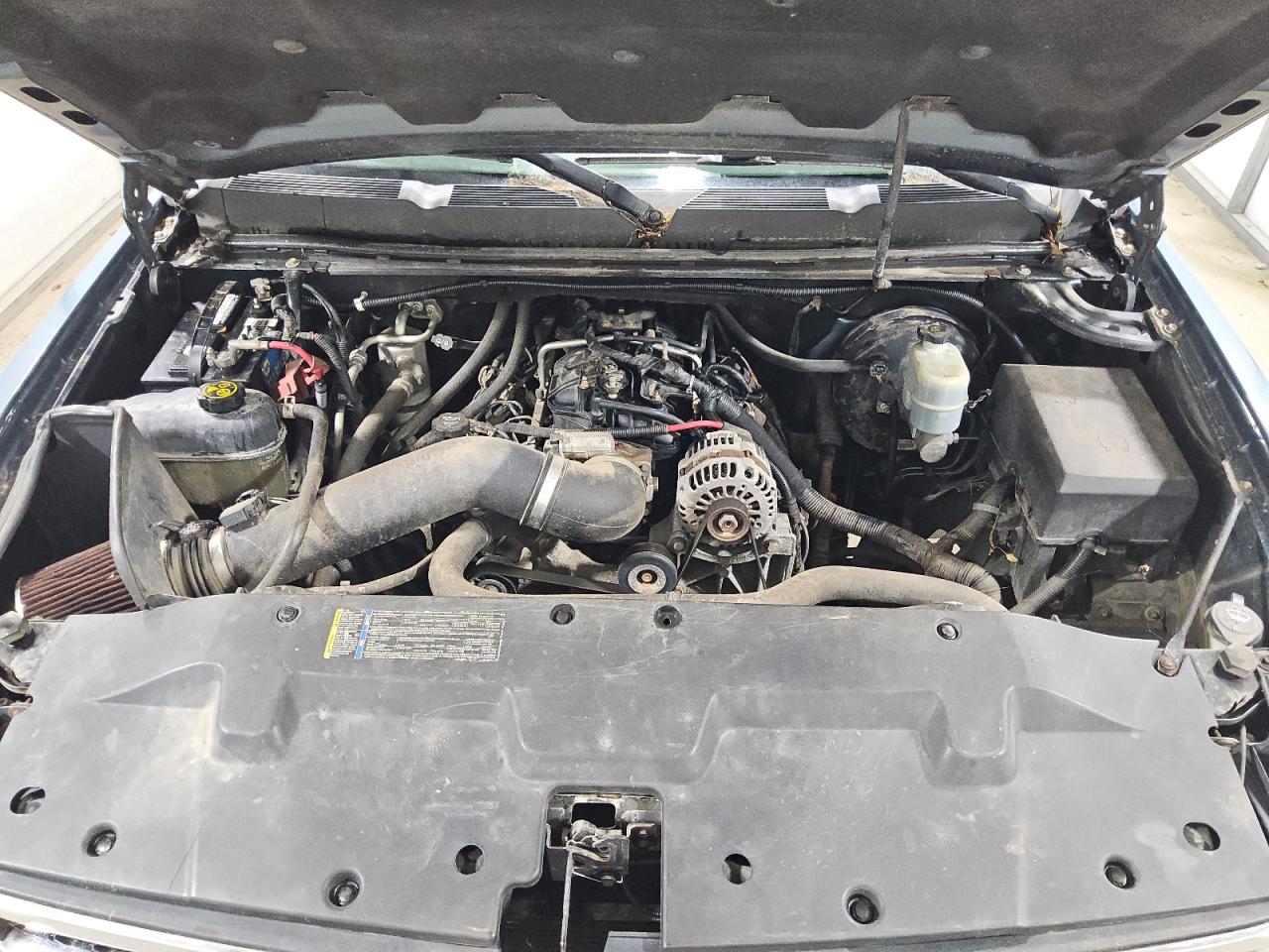 2010 Chevrolet Silverado K1500 Lt Blue vin: 1GCSKSE30AZ152357 Damage: Engine, Misfire, Repair Required