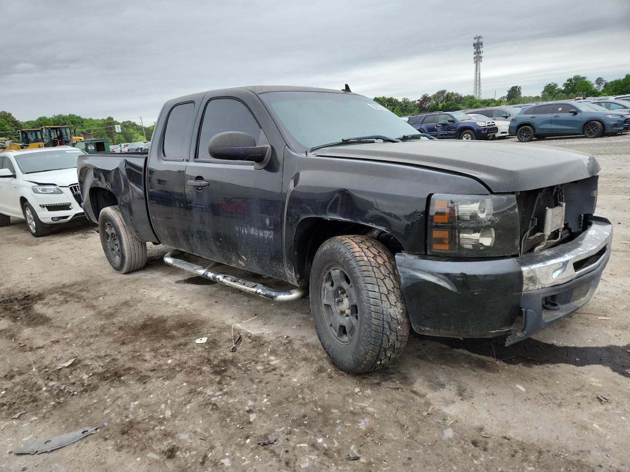 2010 Chevrolet Silverado K1500 Lt Черный vin: 1GCSKSE30AZ281618 Damage: Right Front Door, Dent(S) W/ Paint Dmg, 2 To 3 Inches