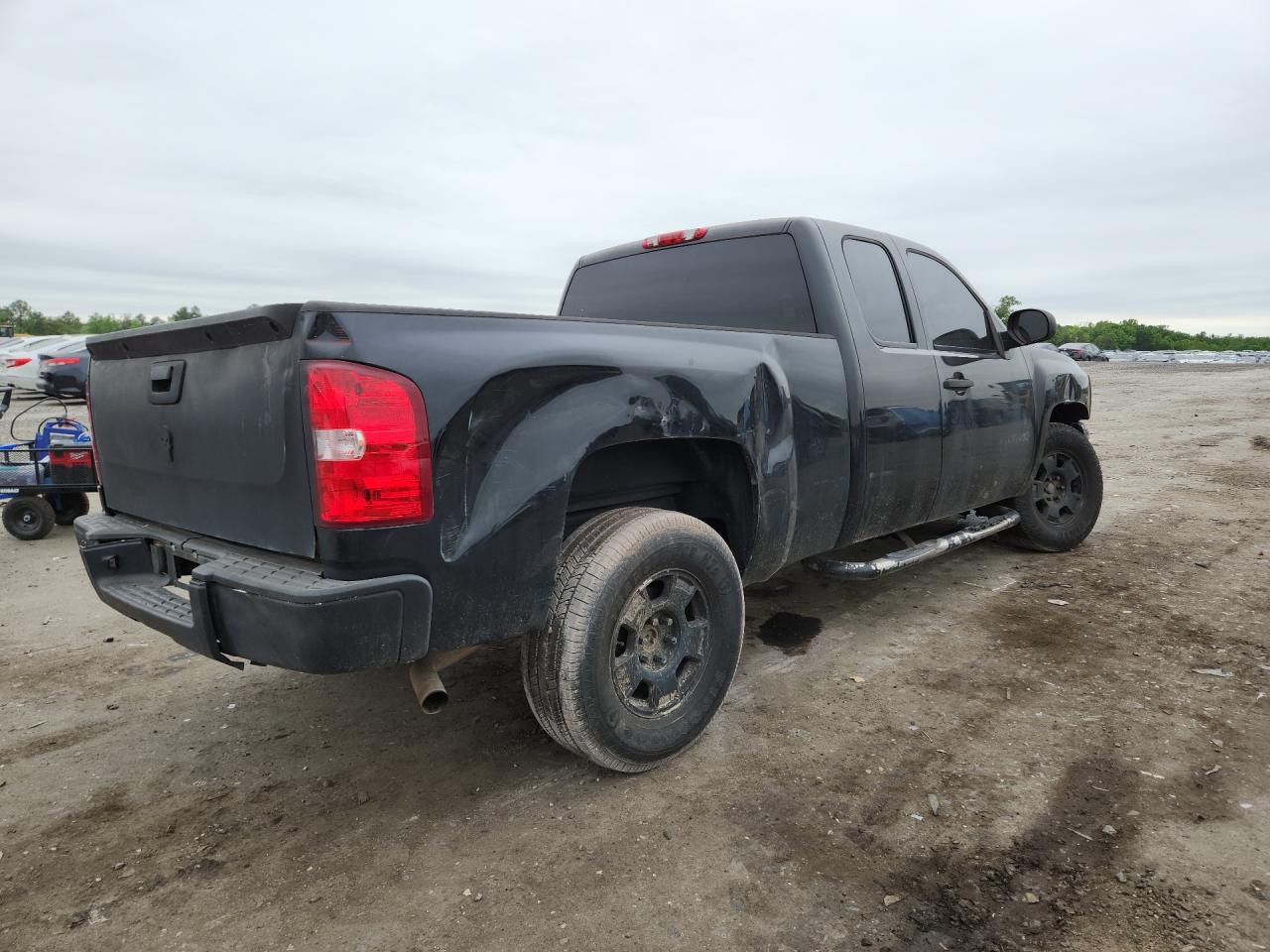 2010 Chevrolet Silverado K1500 Lt Черный vin: 1GCSKSE30AZ281618 Damage: Right Bed Side, Severe Damage, Replacement Required