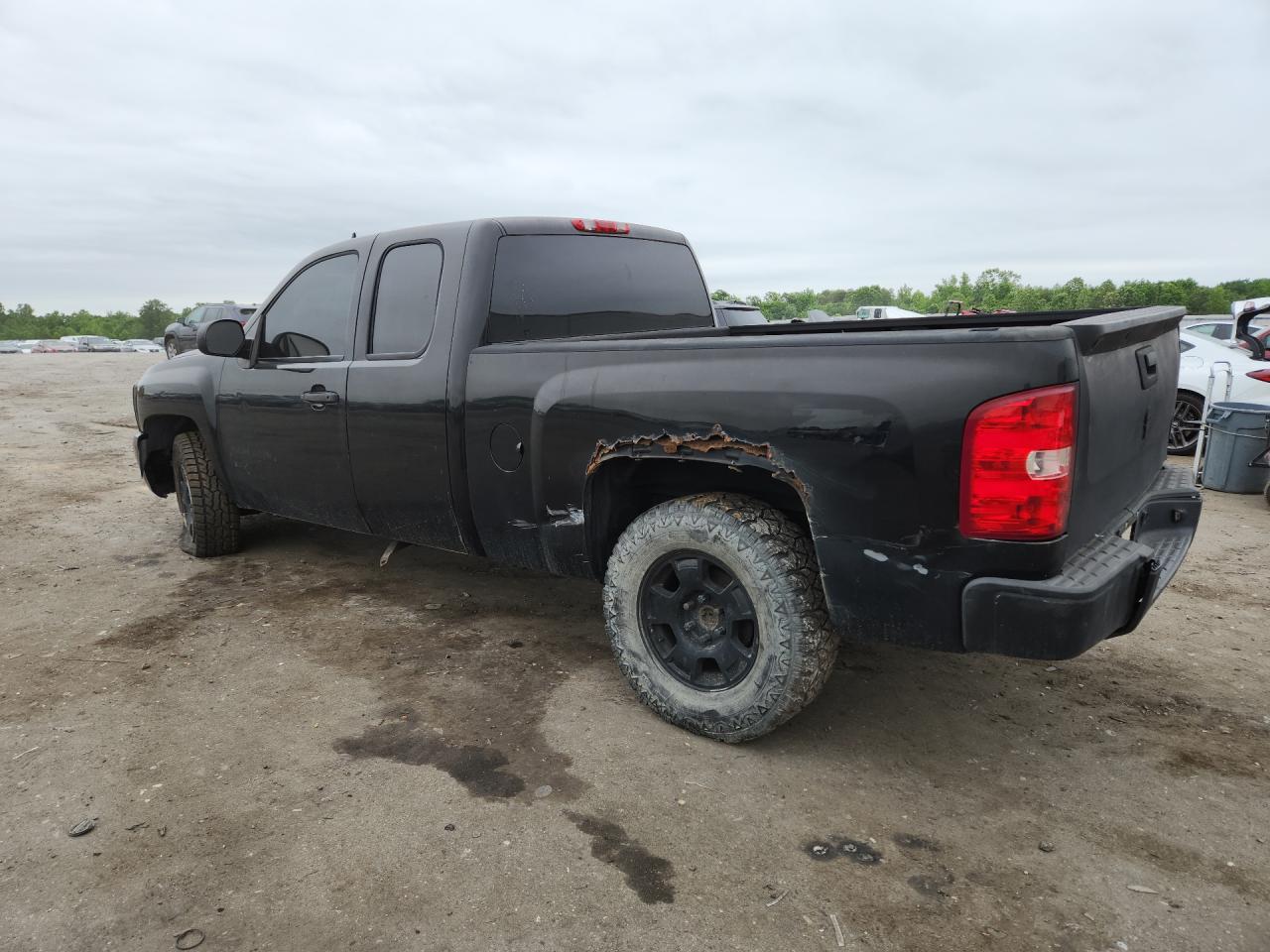 2010 Chevrolet Silverado K1500 Lt Черный vin: 1GCSKSE30AZ281618 Damage: Left Bed Side, Rust, Severe Damage