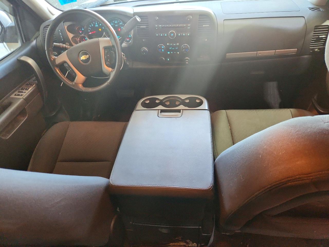 2010 Chevrolet Silverado K1500 Lt Silver vin: 1GCSKSE33AZ232204