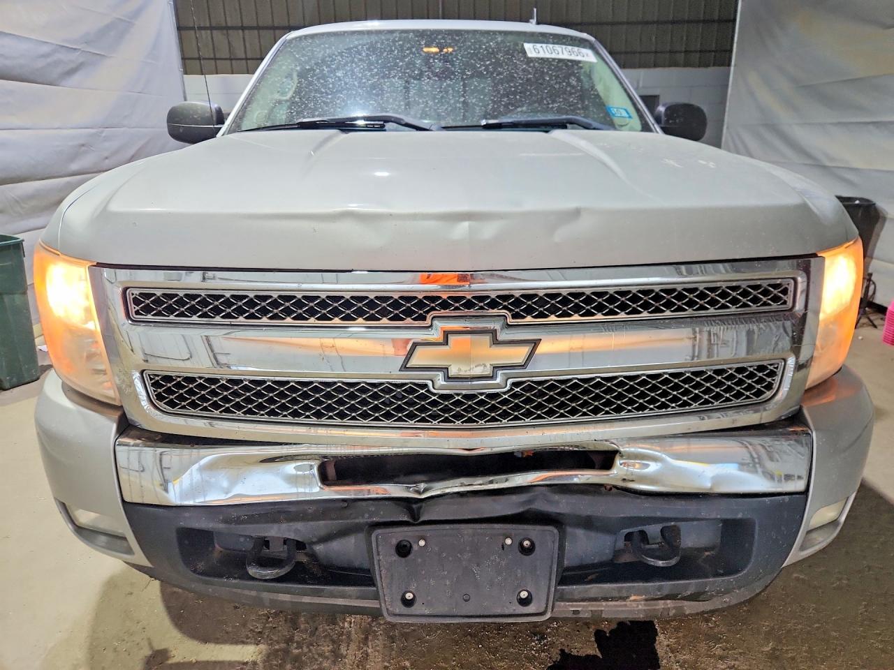 2010 Chevrolet Silverado K1500 Lt Silver vin: 1GCSKSE33AZ232204