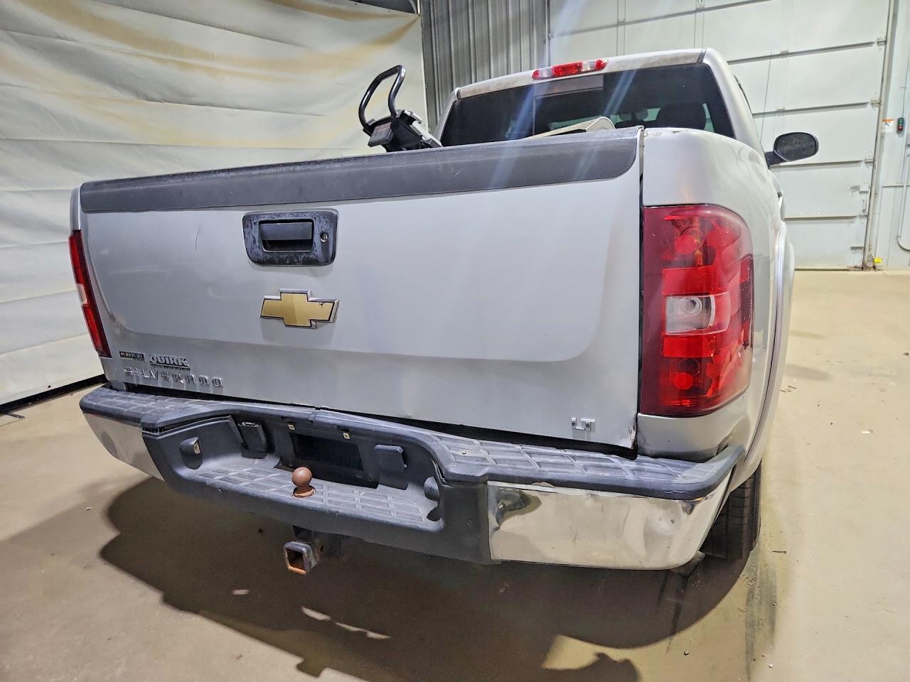 2010 Chevrolet Silverado K1500 Lt Silver vin: 1GCSKSE33AZ232204