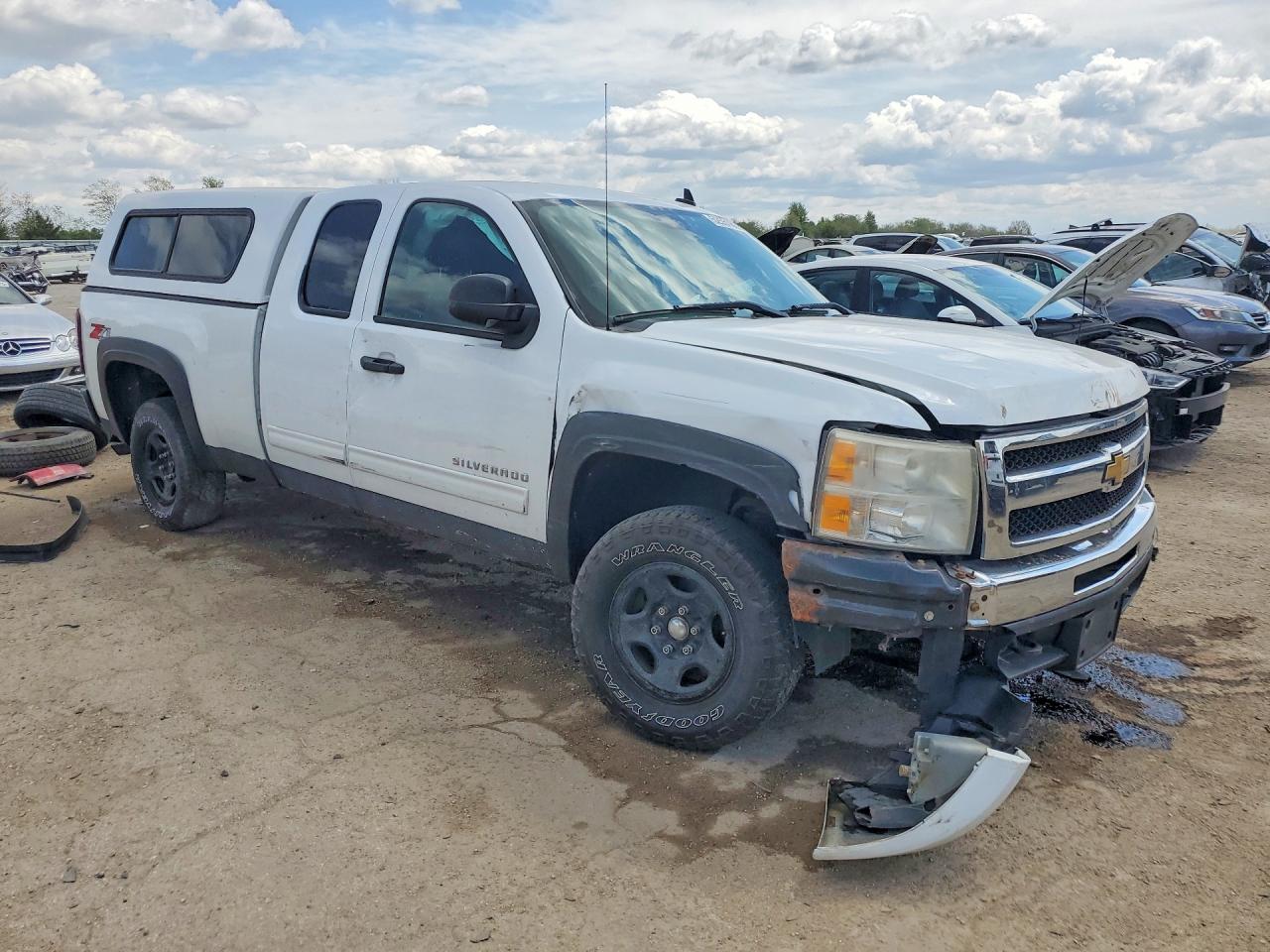 2010 Chevrolet Silverado K1500 Lt Белый vin: 1GCSKSE35AZ215761