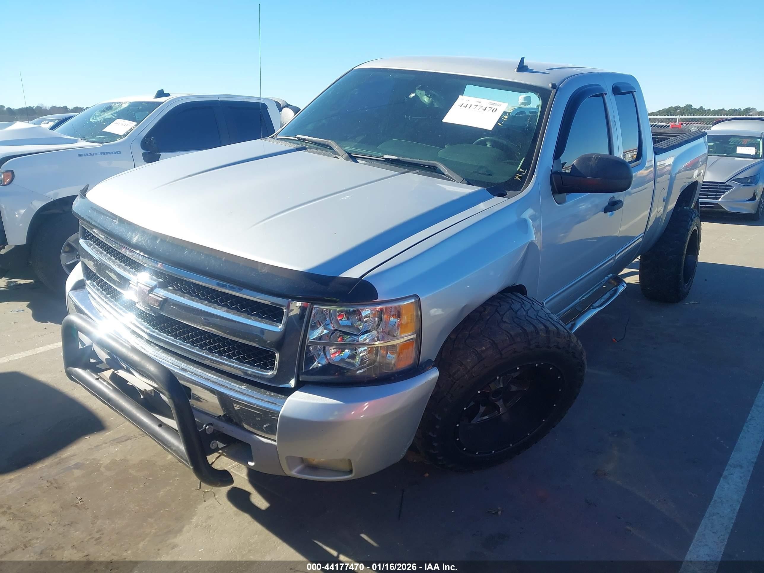 2010 Chevrolet Silverado 1500 Lt Silver vin: 1GCSKSE36AZ146708
