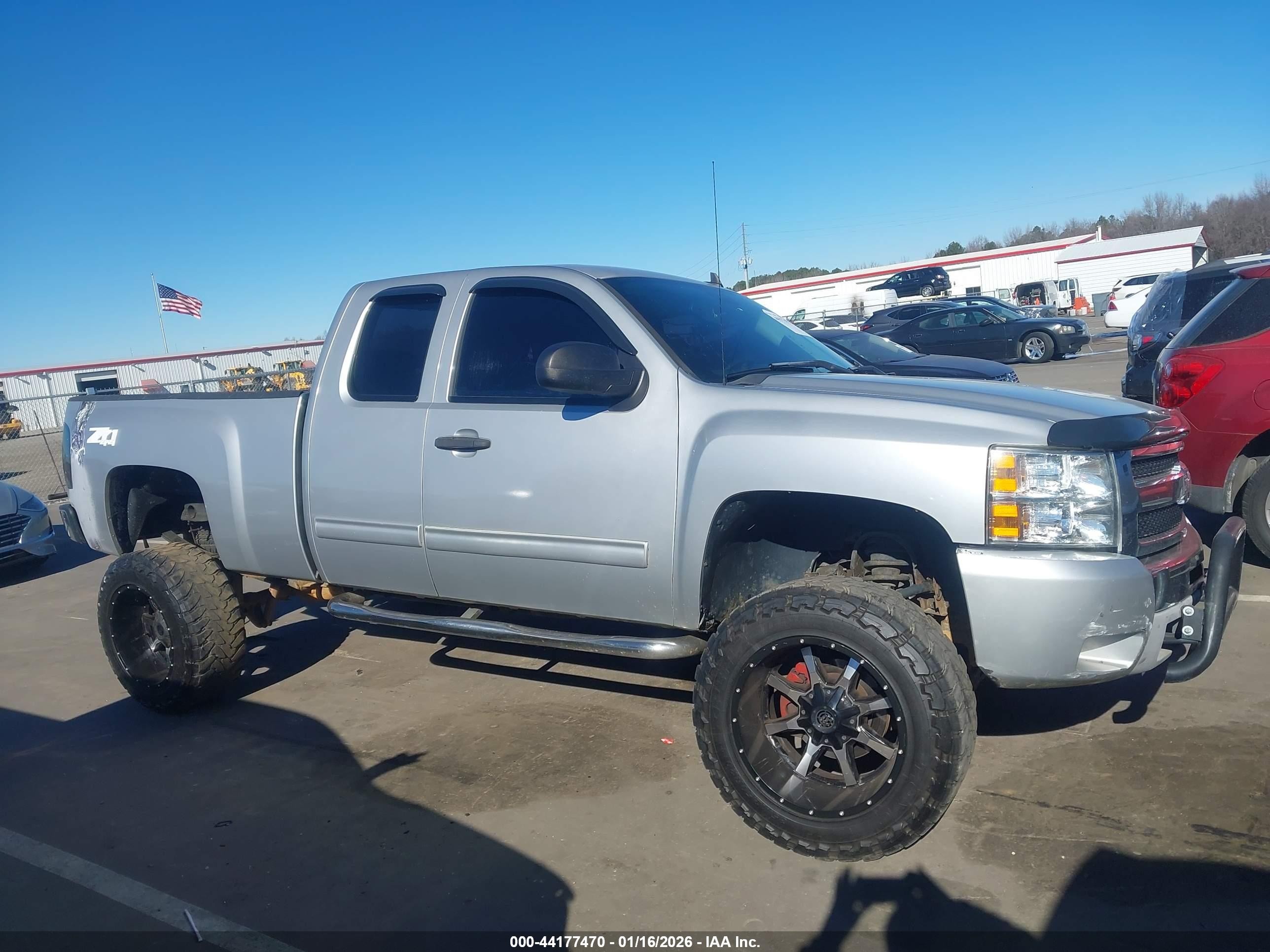 2010 Chevrolet Silverado 1500 Lt Silver vin: 1GCSKSE36AZ146708