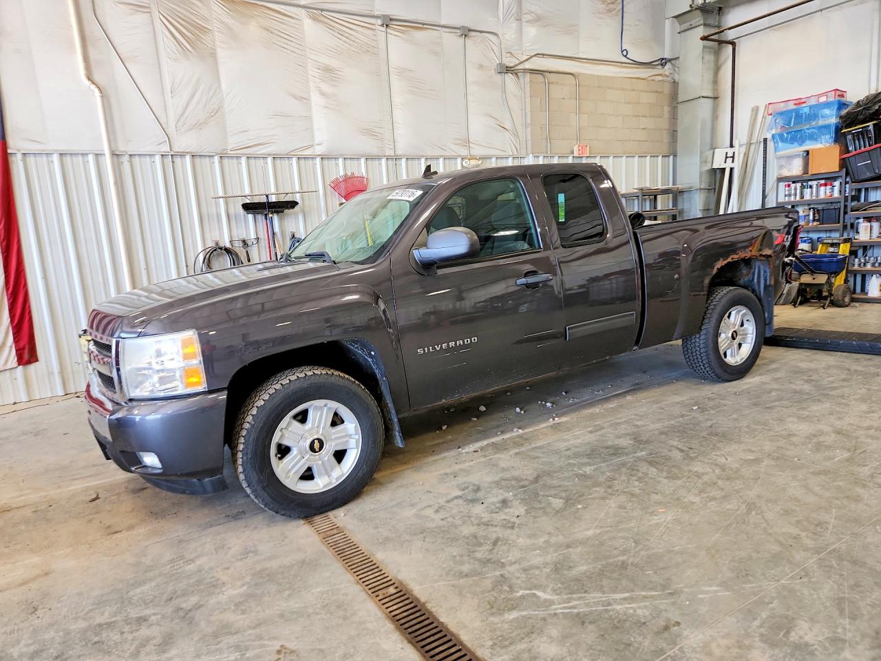 2010 Chevrolet Silverado K1500 Lt Gray vin: 1GCSKSE38AZ143700