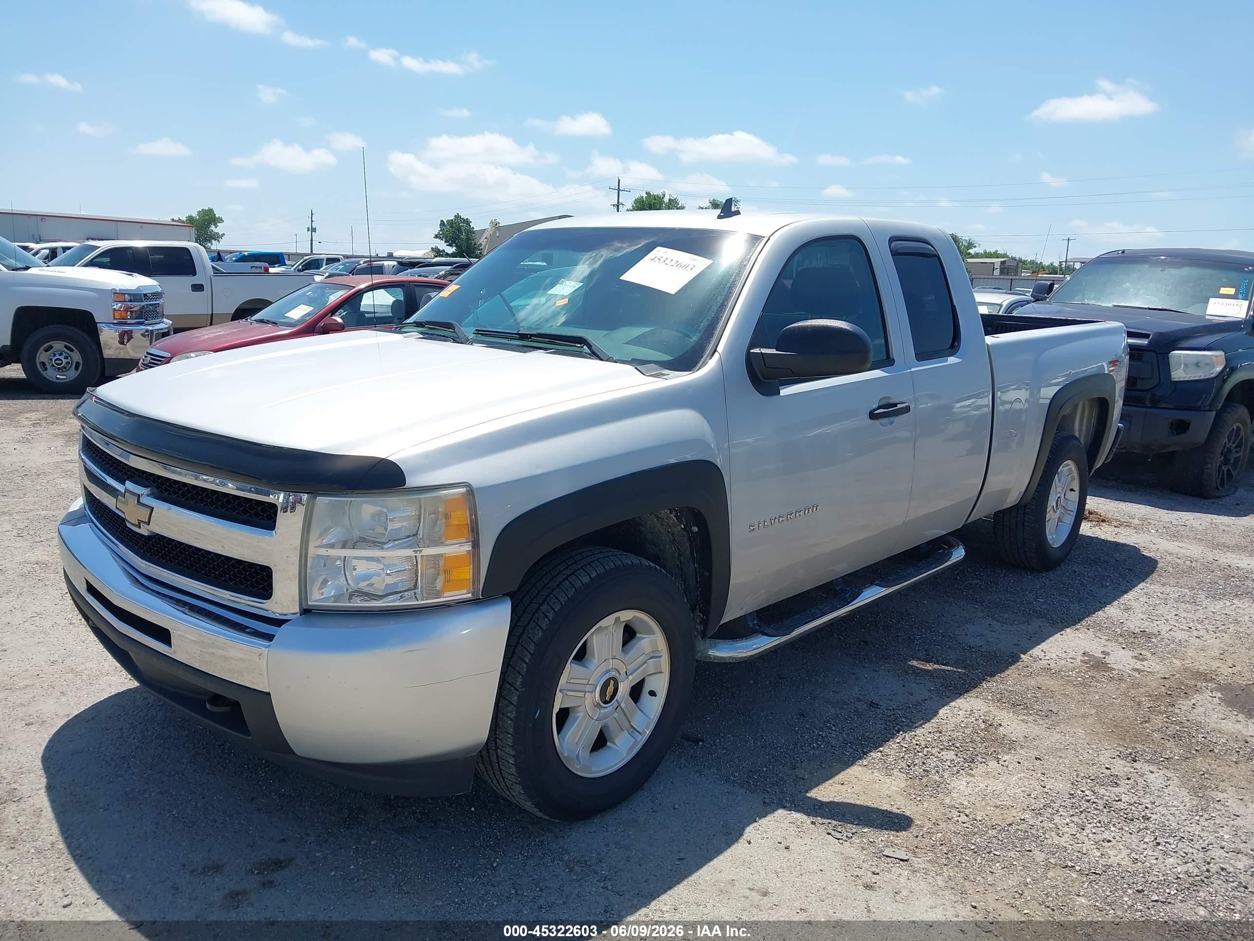 2010 Chevrolet Silverado 1500 Lt Silver vin: 1GCSKSE39AZ116490