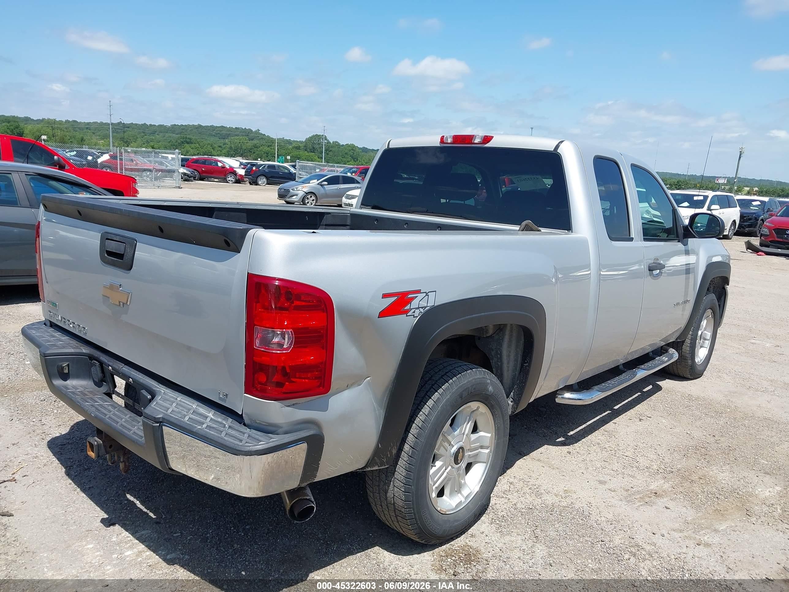 2010 Chevrolet Silverado 1500 Lt Silver vin: 1GCSKSE39AZ116490