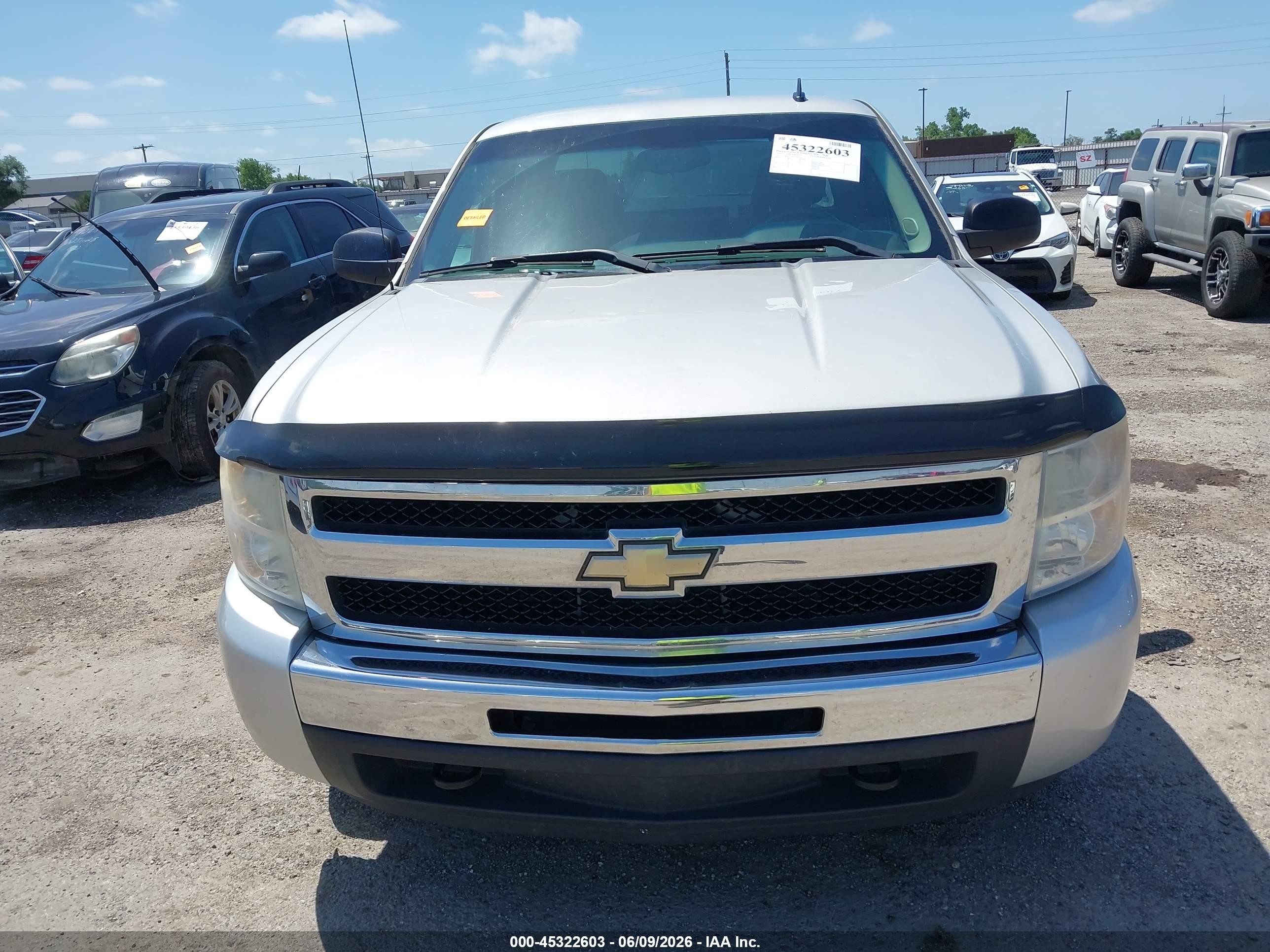 2010 Chevrolet Silverado 1500 Lt Silver vin: 1GCSKSE39AZ116490