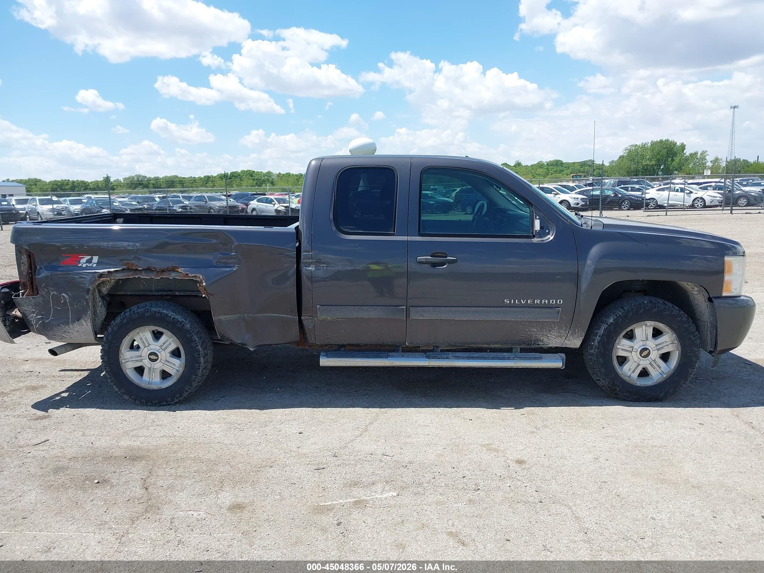 2010 Chevrolet Silverado 1500 Lt Gray vin: 1GCSKSE3XAZ165133