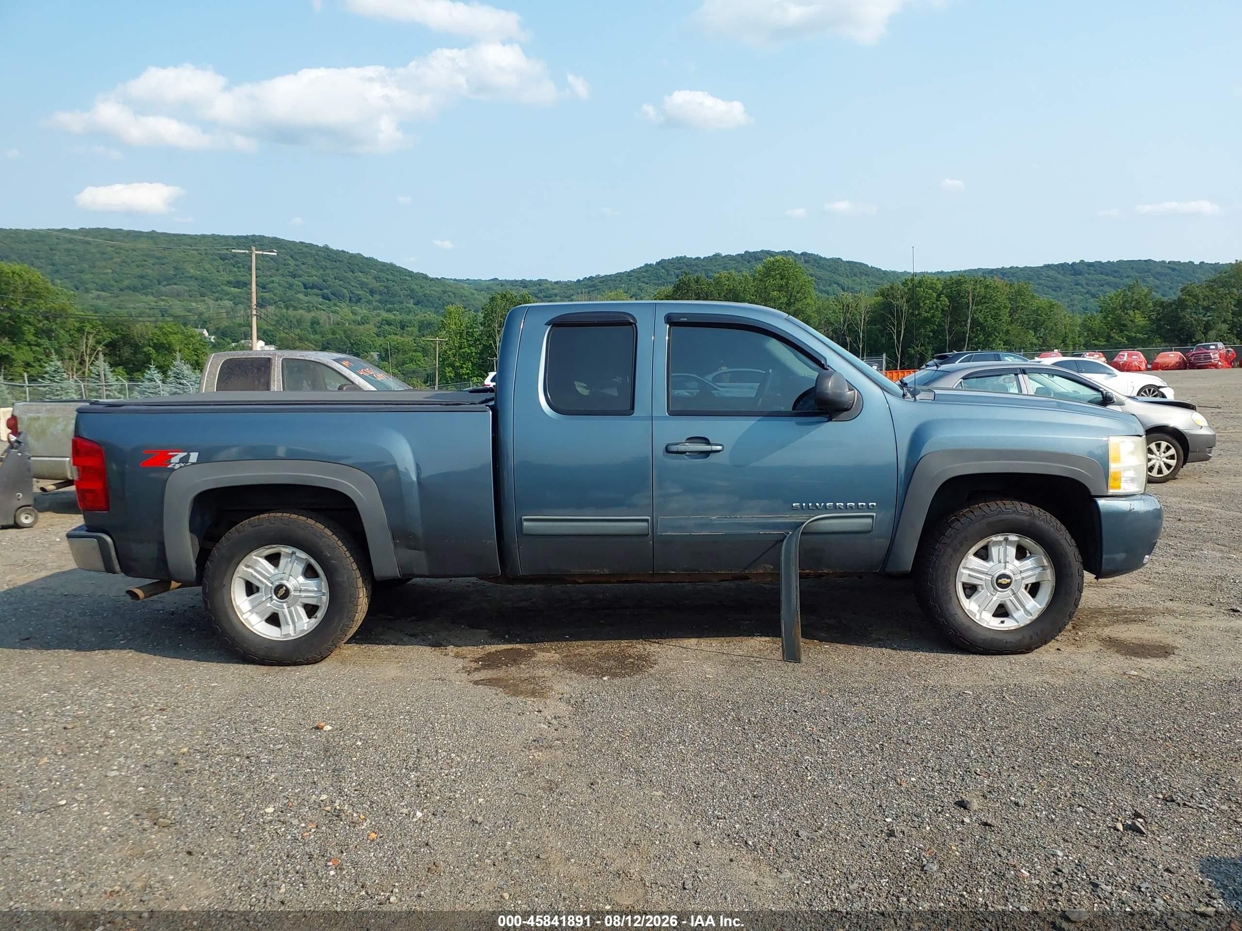 2010 Chevrolet Silverado 1500 Ltz Blue vin: 1GCSKTE30AZ119140