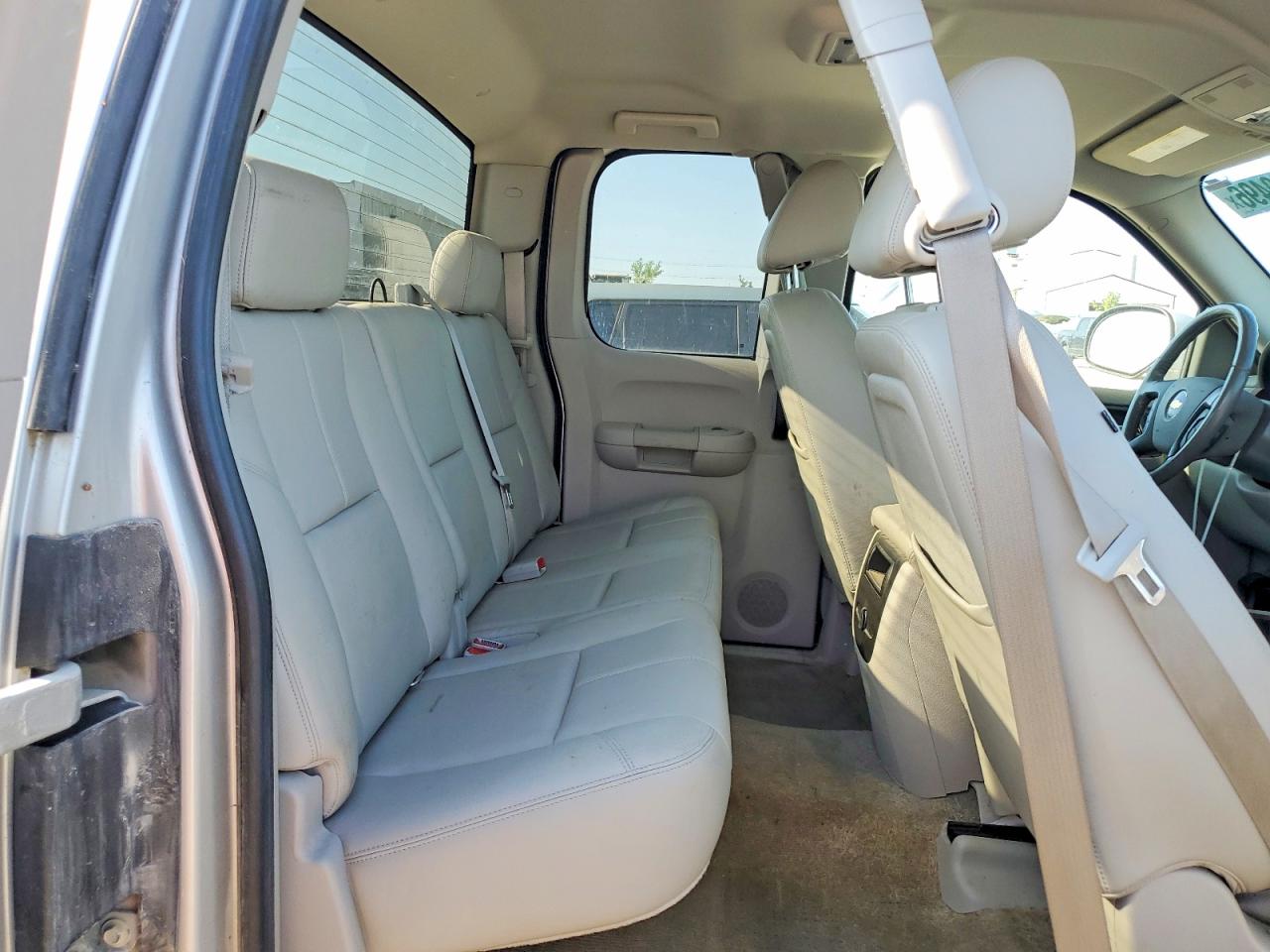 2010 Chevrolet Silverado K1500 Ltz Silver vin: 1GCSKTE33AZ281313