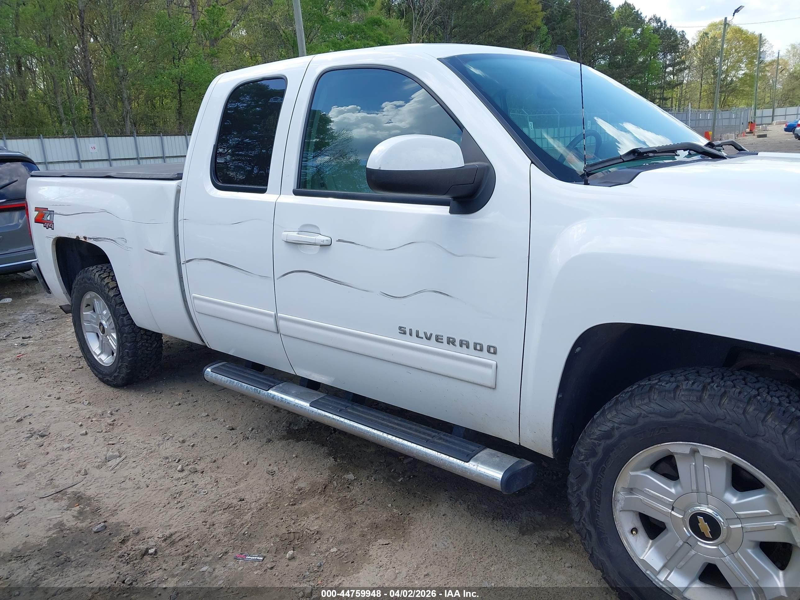 2010 Chevrolet Silverado 1500 Ltz White vin: 1GCSKTE35AZ136483