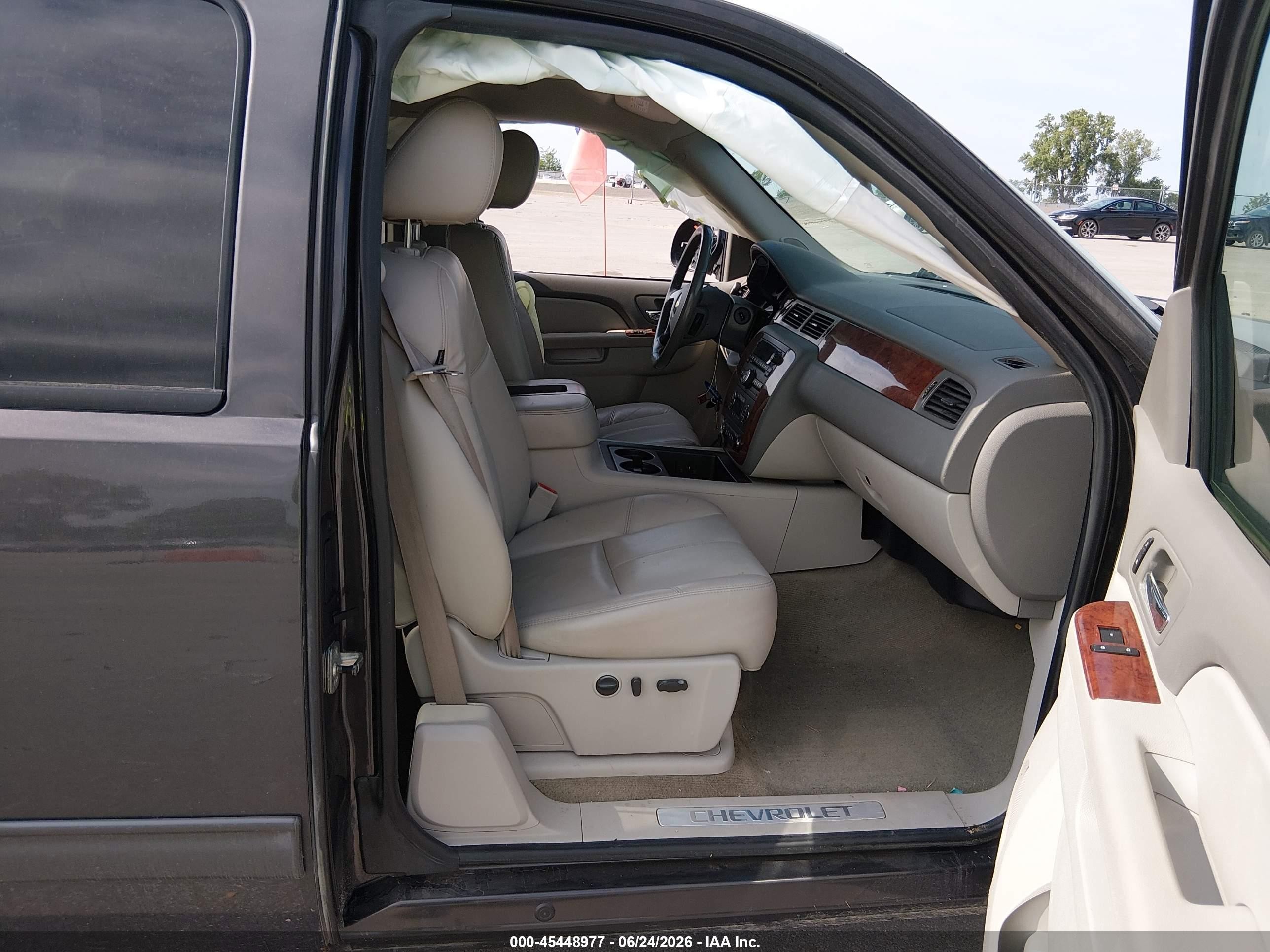 2010 Chevrolet Silverado 1500 Ltz Gold vin: 1GCSKTE38AZ202668