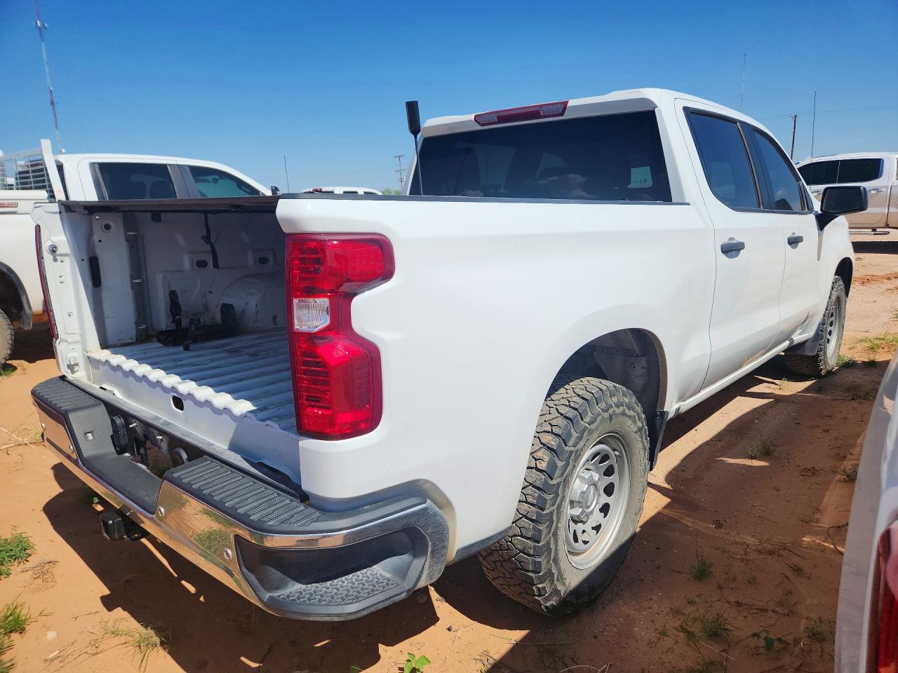 2023 Chevy Silverado K1500 Белый vin: 1GCUDAED0PZ291936